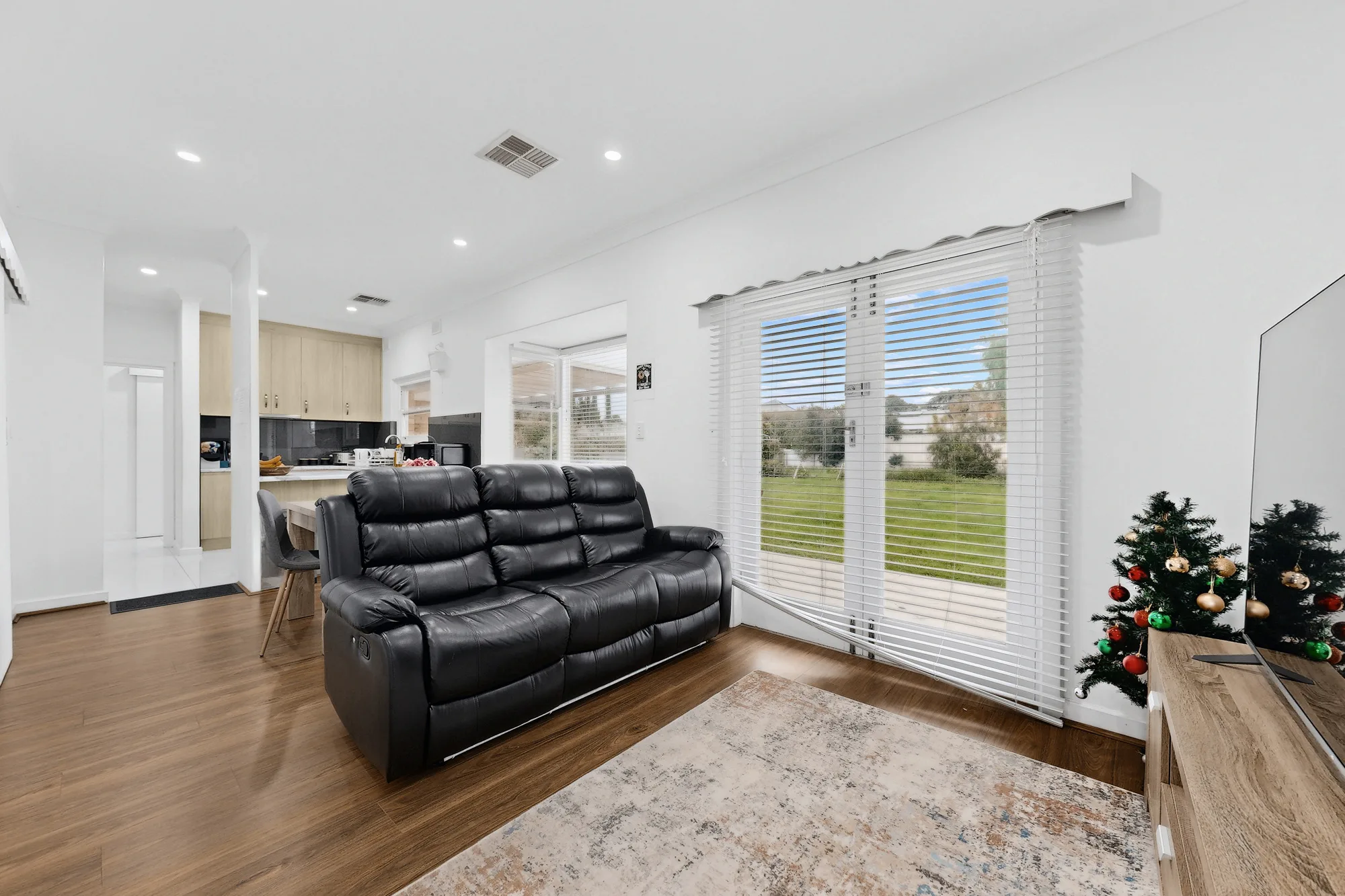 Comfortable SIL Home in Prospect — Home image 5
