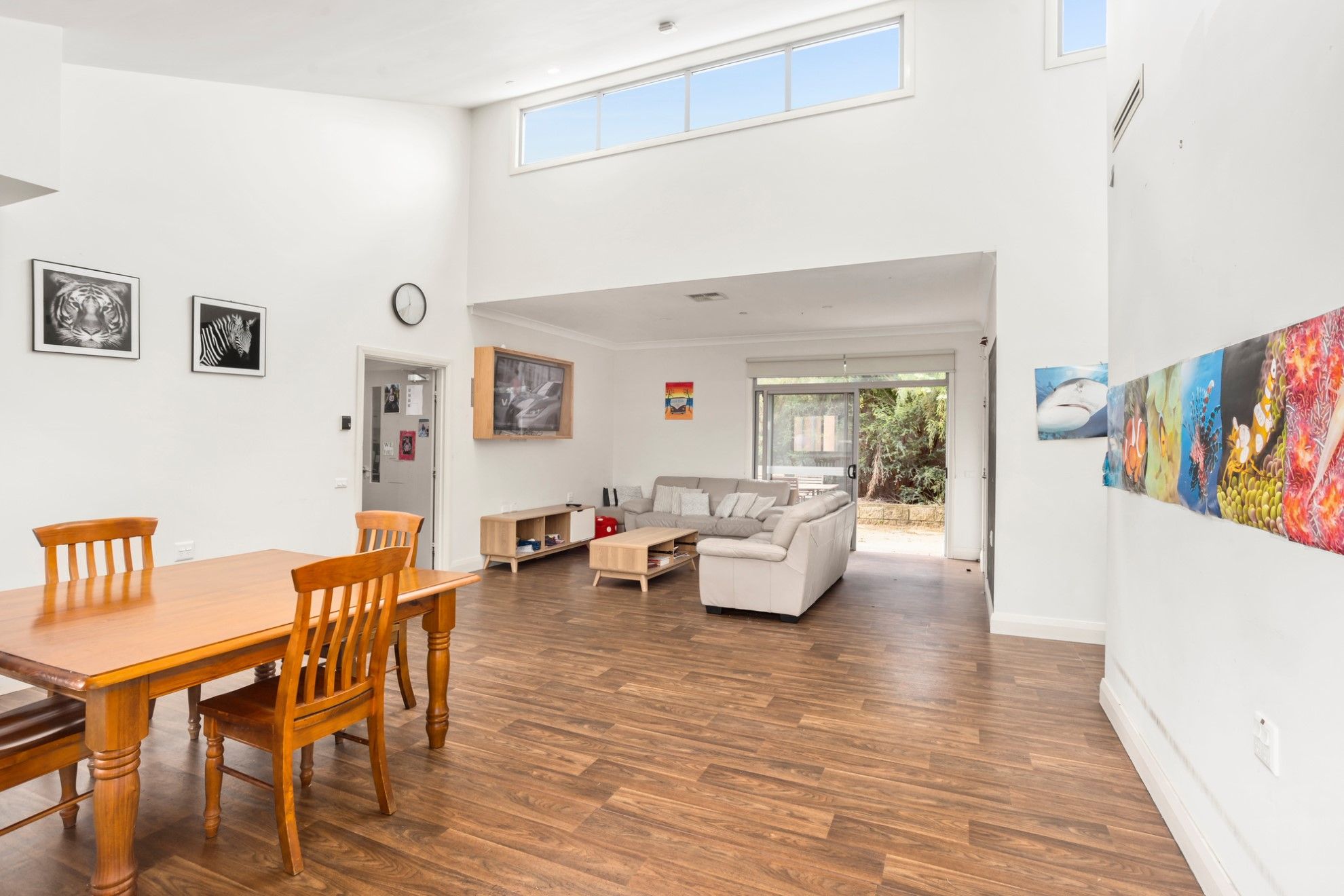 Spacious SDA registered Villa in the quiet suburb of Minto — Home image 5
