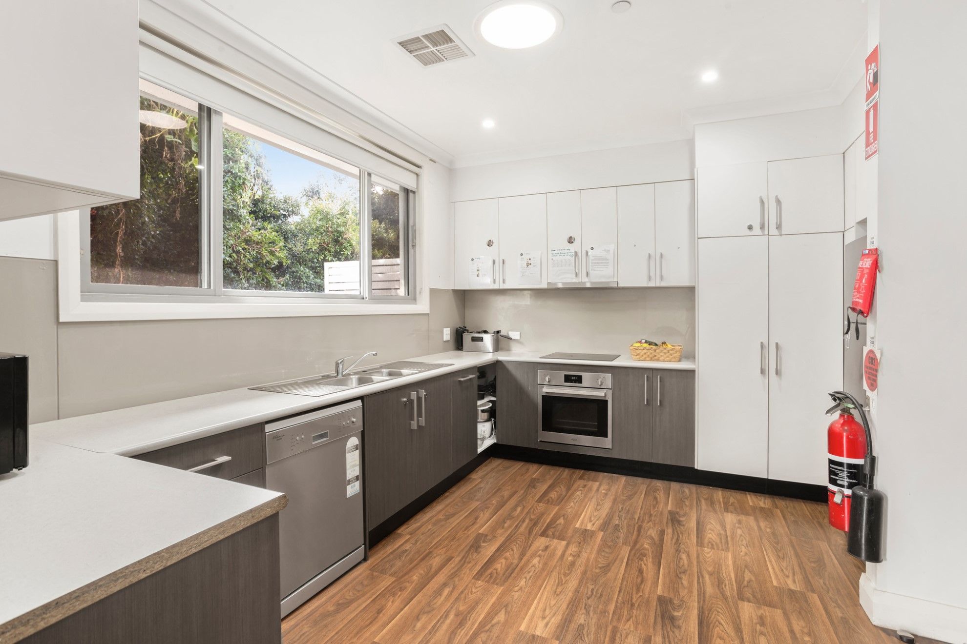 Spacious SDA registered Villa in the quiet suburb of Minto — Home image 8