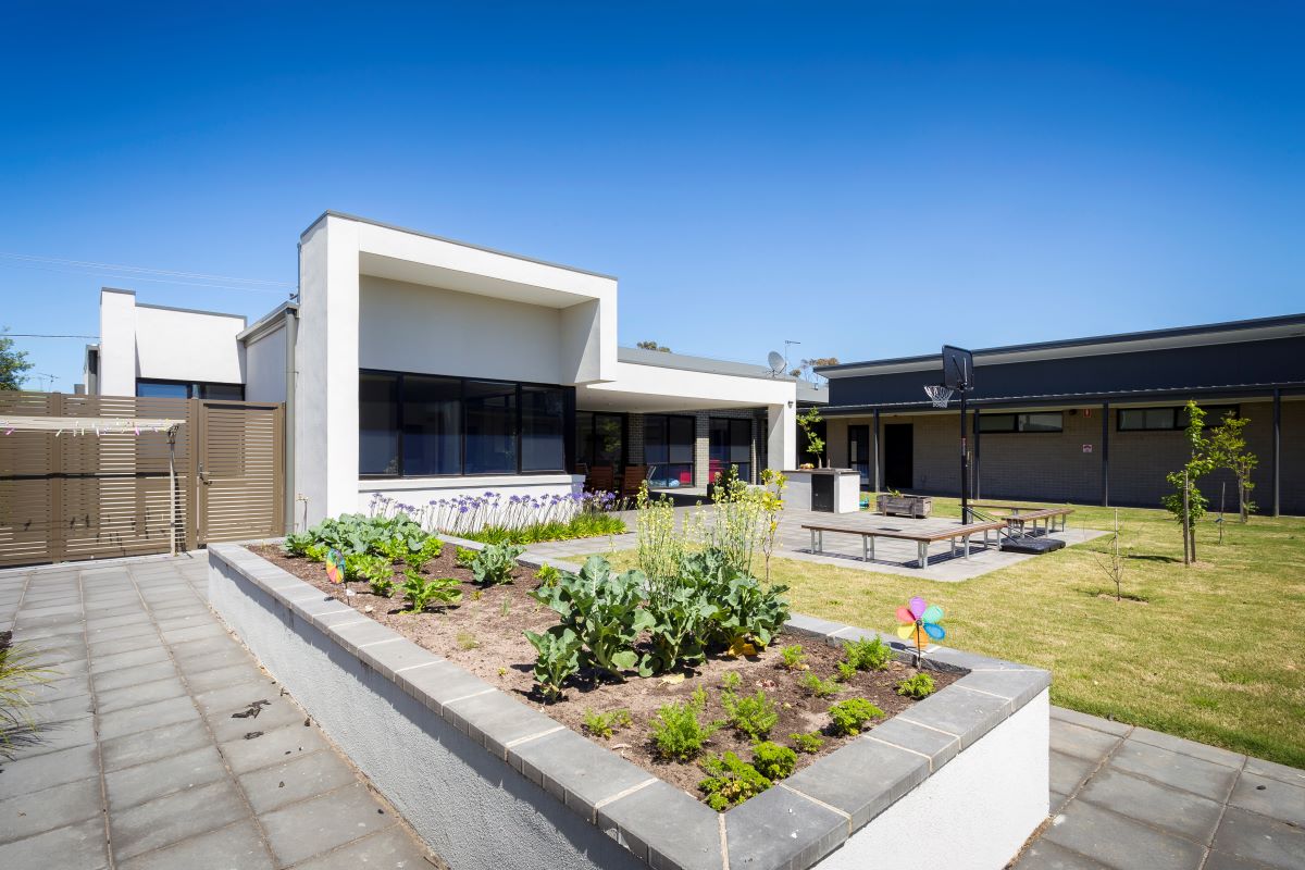 Great Self Contained Unit, 1 Bedroom. Excellent Location. — Home image 6