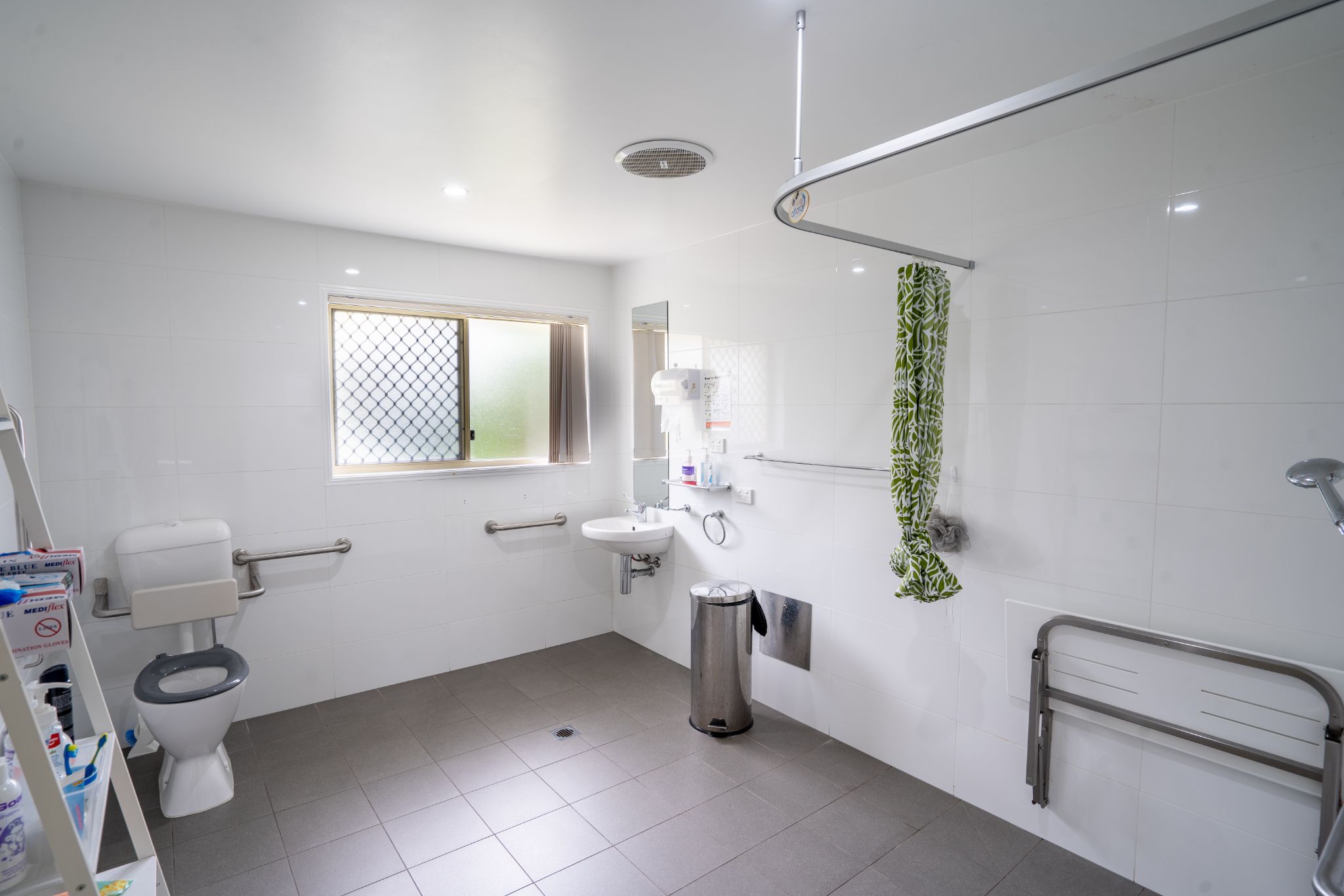 Spacious SIL home in Caboolture with two living rooms and swimming pool — Home image 2