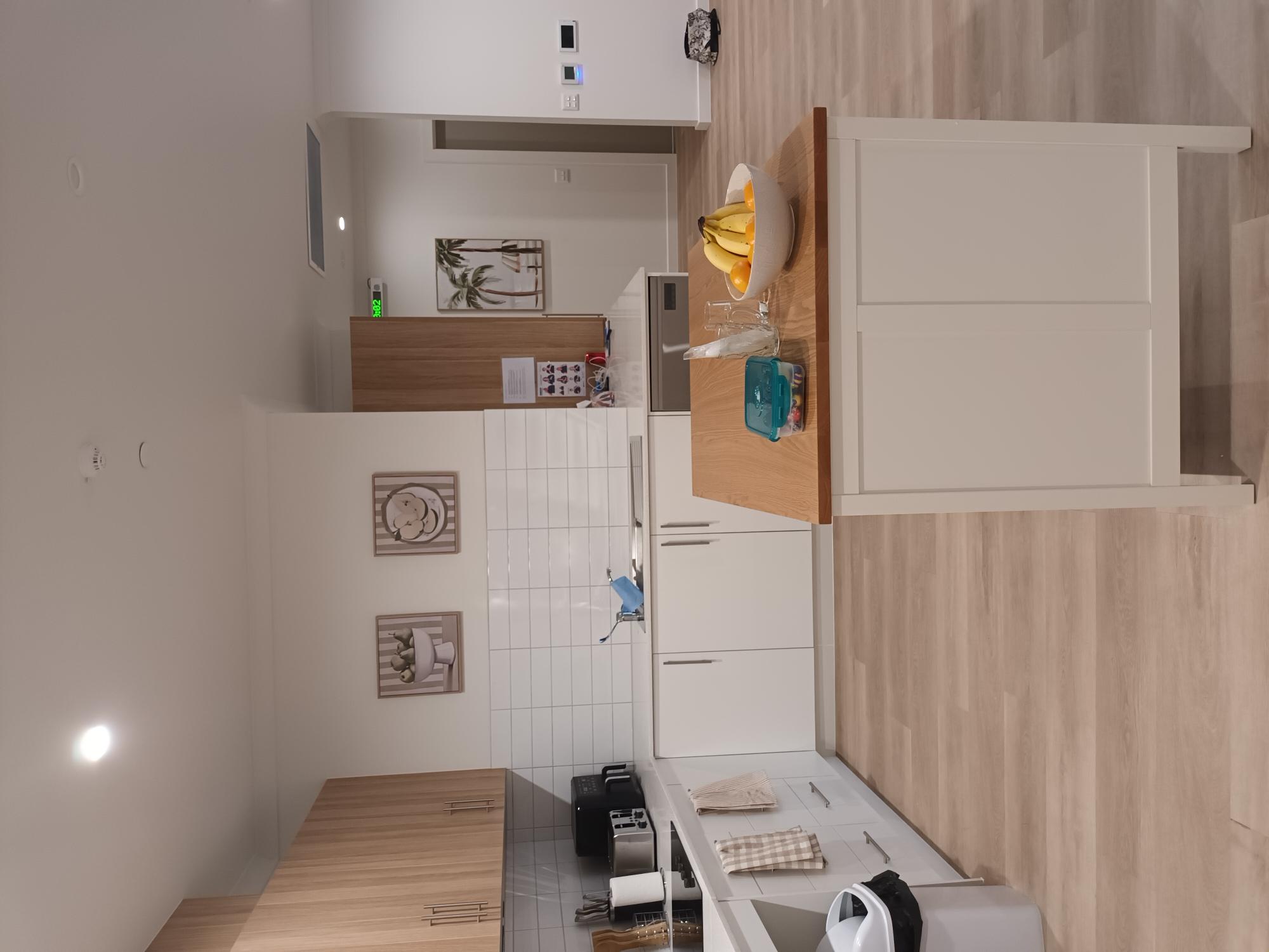 Morphett Vale 1:3 SIL/SDA Passive Overnight female property — Home image 4