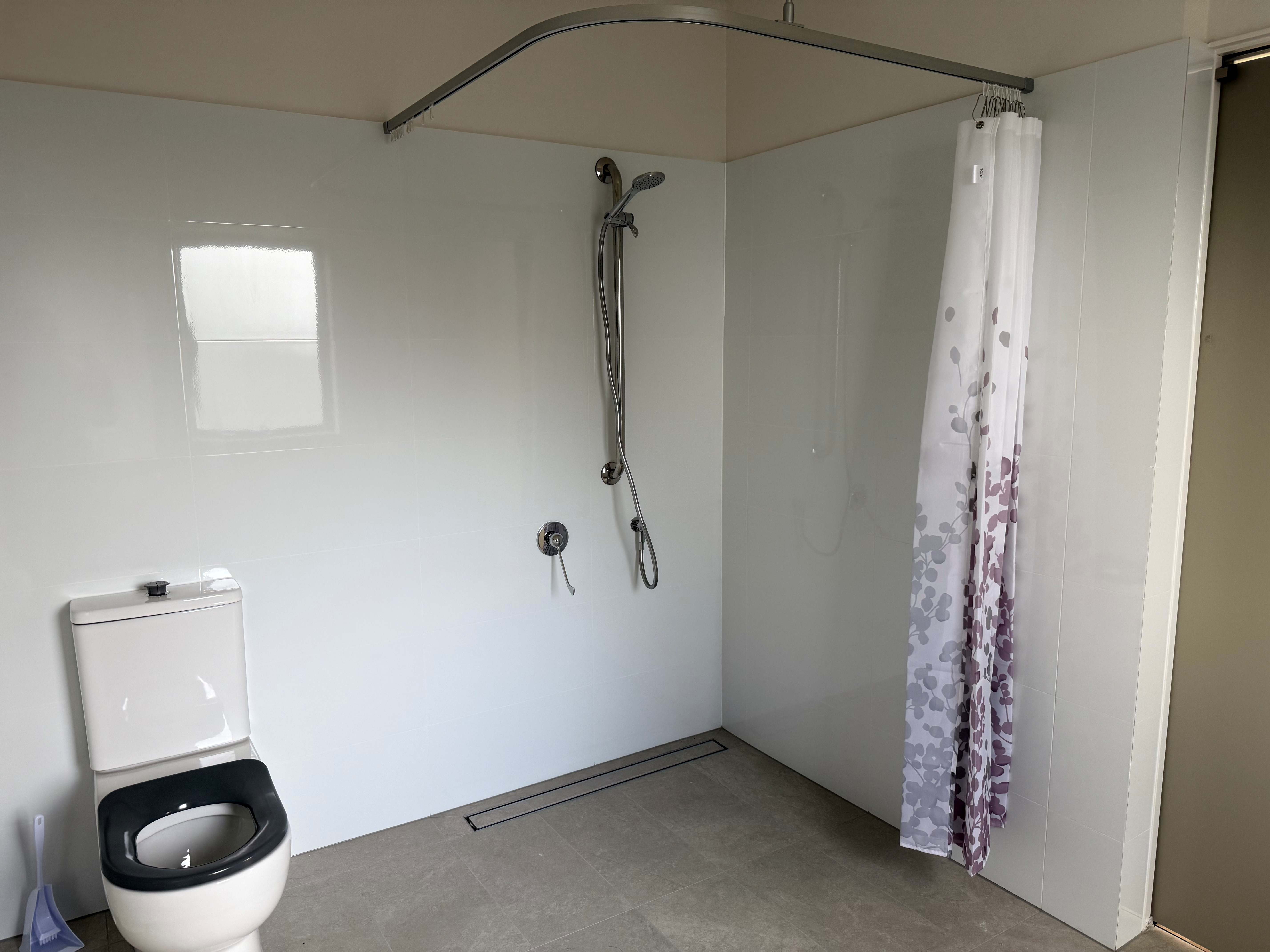 Morphett Vale 1:3 SIL/SDA Passive Overnight female property — Home image 5