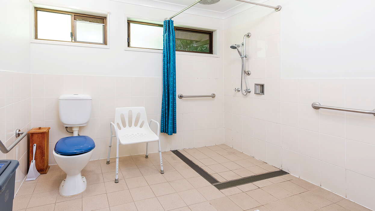 Large, spacious, charming SIL home in North Rockhampton — Home image 5