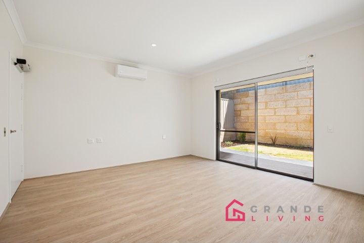 FULLY ACCESSIBLE WITH OOA — Home image 4