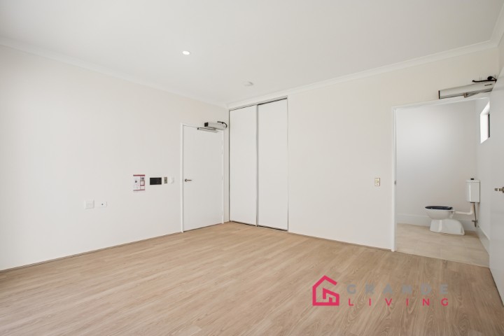 FULLY ACCESSIBLE WITH OOA — Home image 7