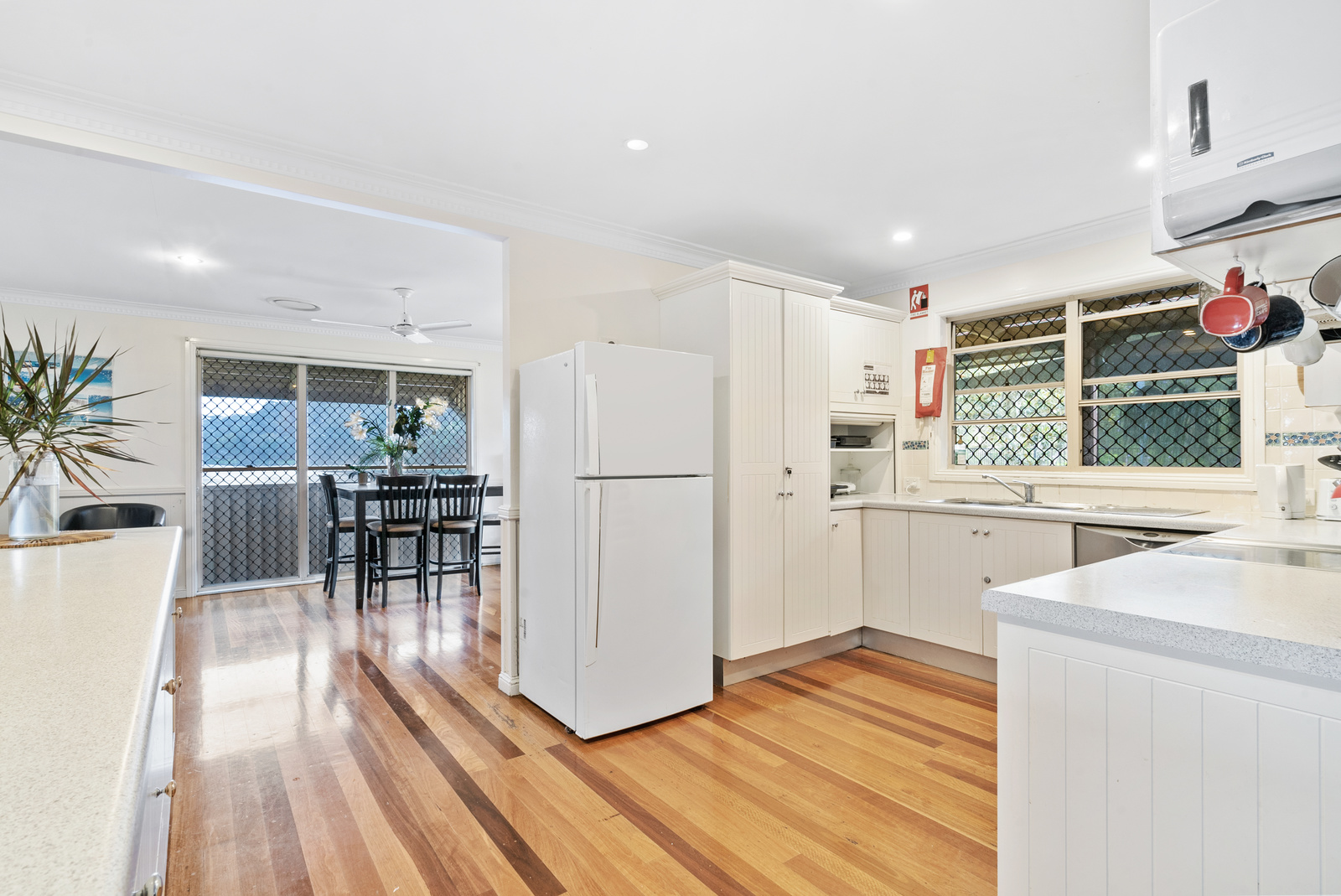 Spacious SDA / SIL beside beautiful lake and parkland — Home image 3