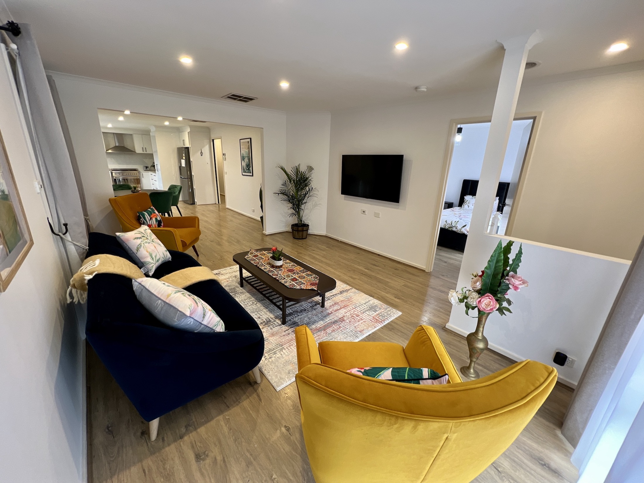 One ensuite bedroom vacancy available in a fully renovated house in Mill Park — Home image 3