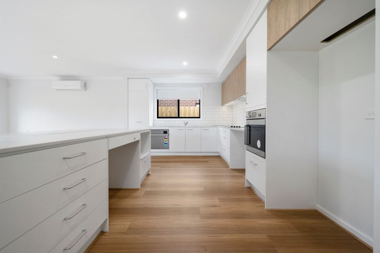 Spacious 3-Bedroom HPS Property - Jevon Street, Mambourin — Home image 4