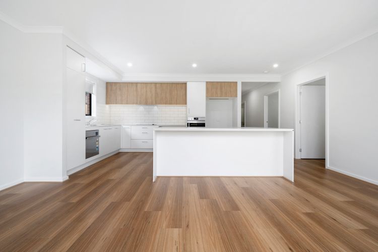 Spacious 3-Bedroom HPS Property - Jevon Street, Mambourin — Home image 5