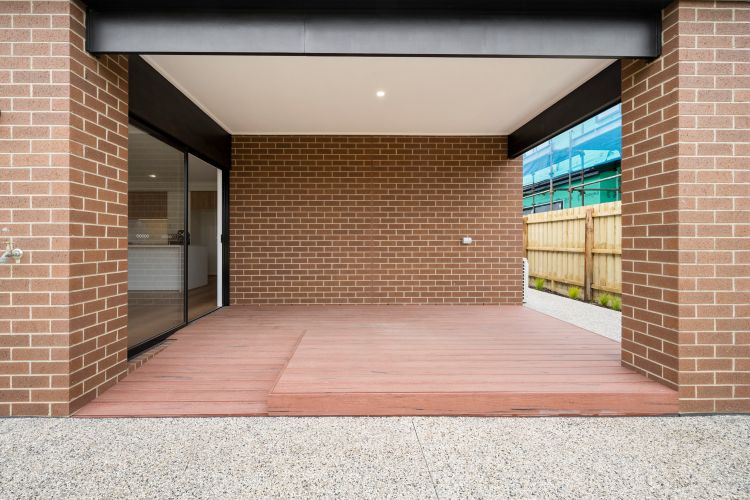 Spacious 3-Bedroom HPS Property - Jevon Street, Mambourin — Home image 11
