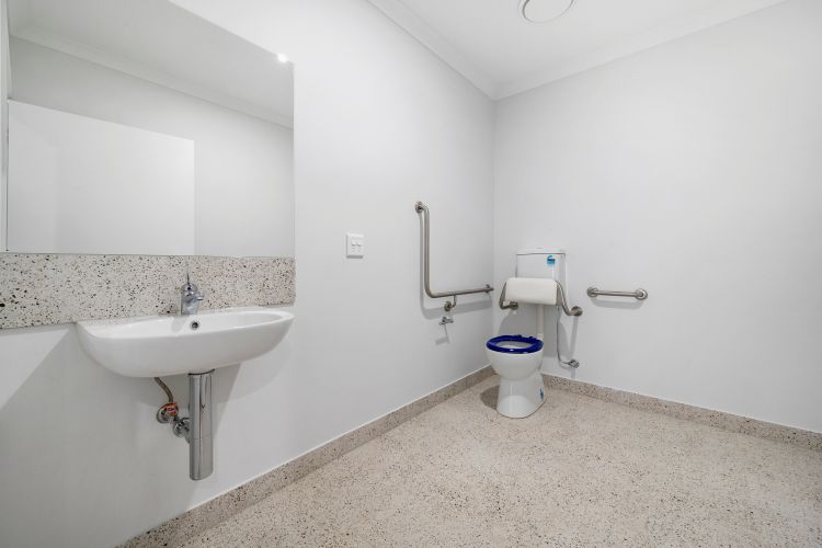 Spacious 3-Bedroom HPS Property - Jevon Street, Mambourin — Home image 12