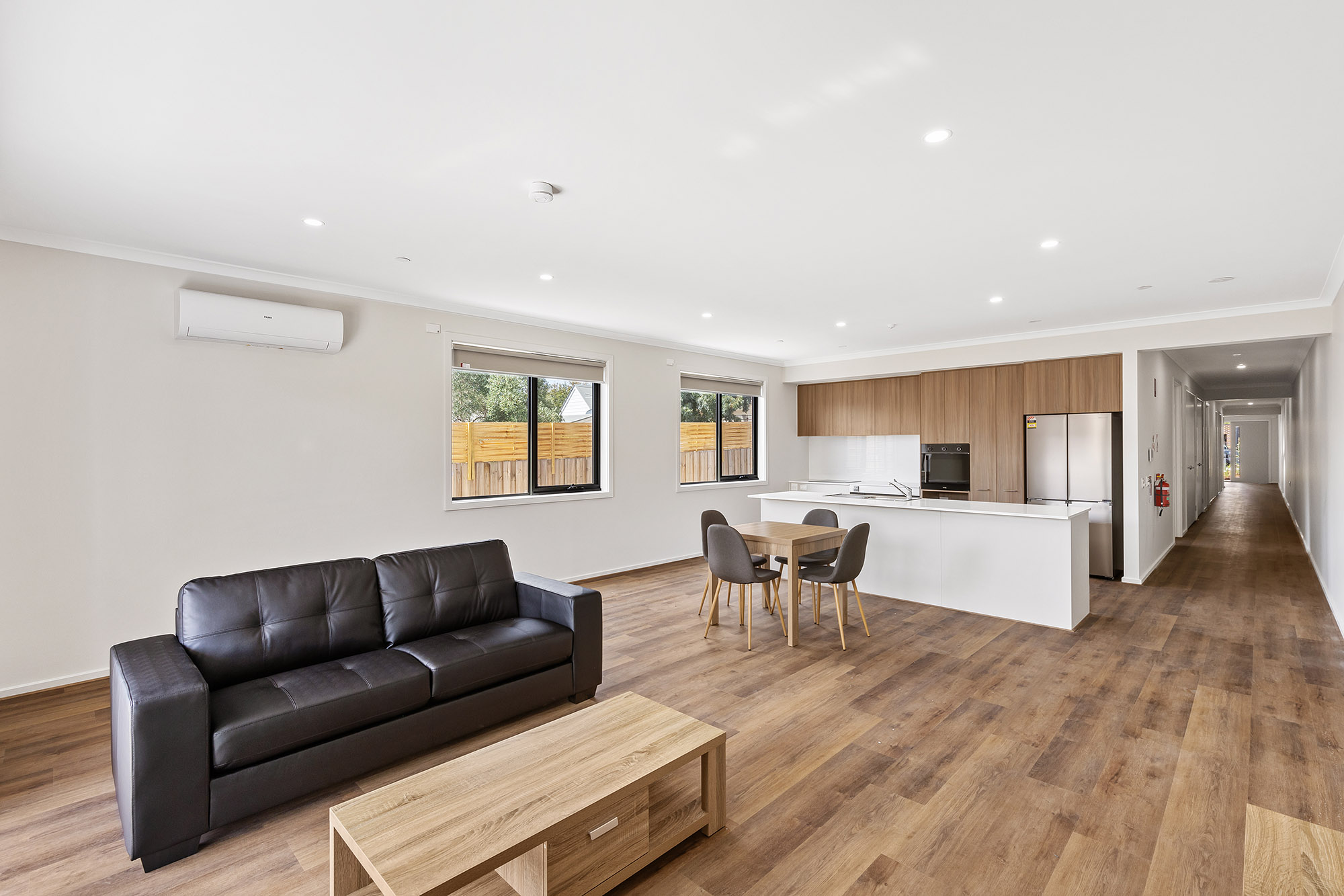 Coastal Living in Beautiful Carrum 2 Bed/2 Bath (+OOA) HPS — Home image 6
