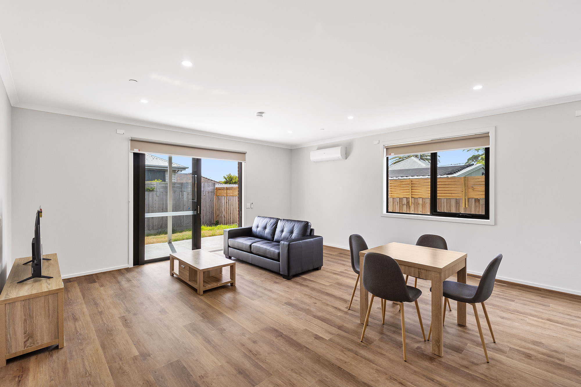 Coastal Living in Beautiful Carrum 2 Bed/2 Bath (+OOA) HPS — Home image 11