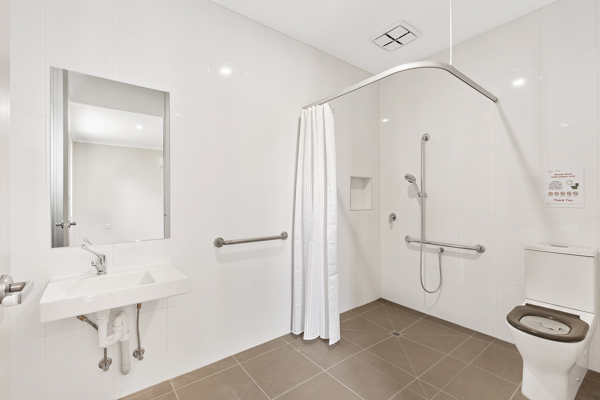 Coastal Living in Beautiful Carrum 2 Bed/2 Bath (+OOA) HPS — Home image 12