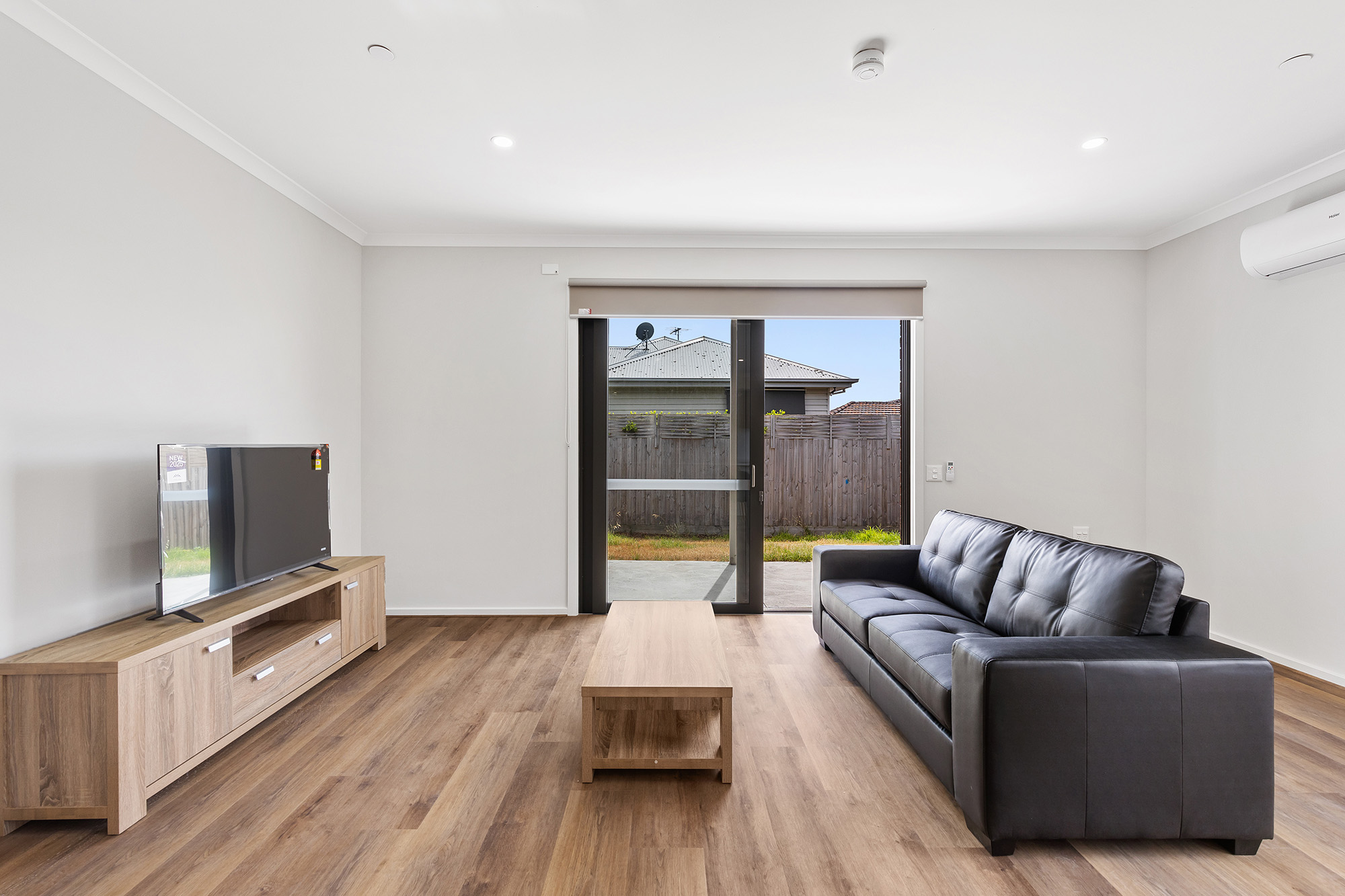 Coastal Living in Beautiful Carrum 2 Bed/2 Bath (+OOA) HPS — Home image 15