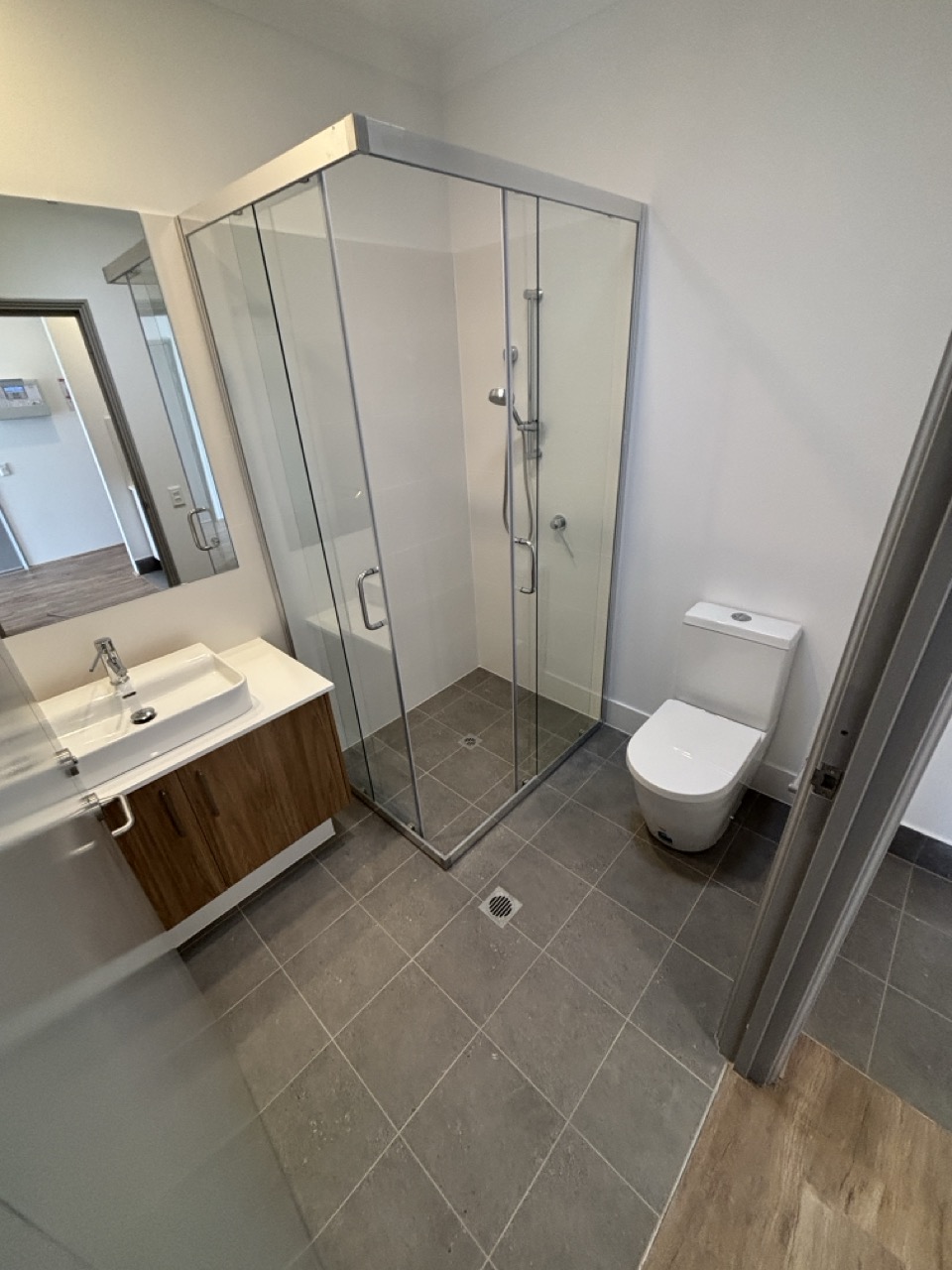 GR8 DISABILITY HOUSING — Home image 14