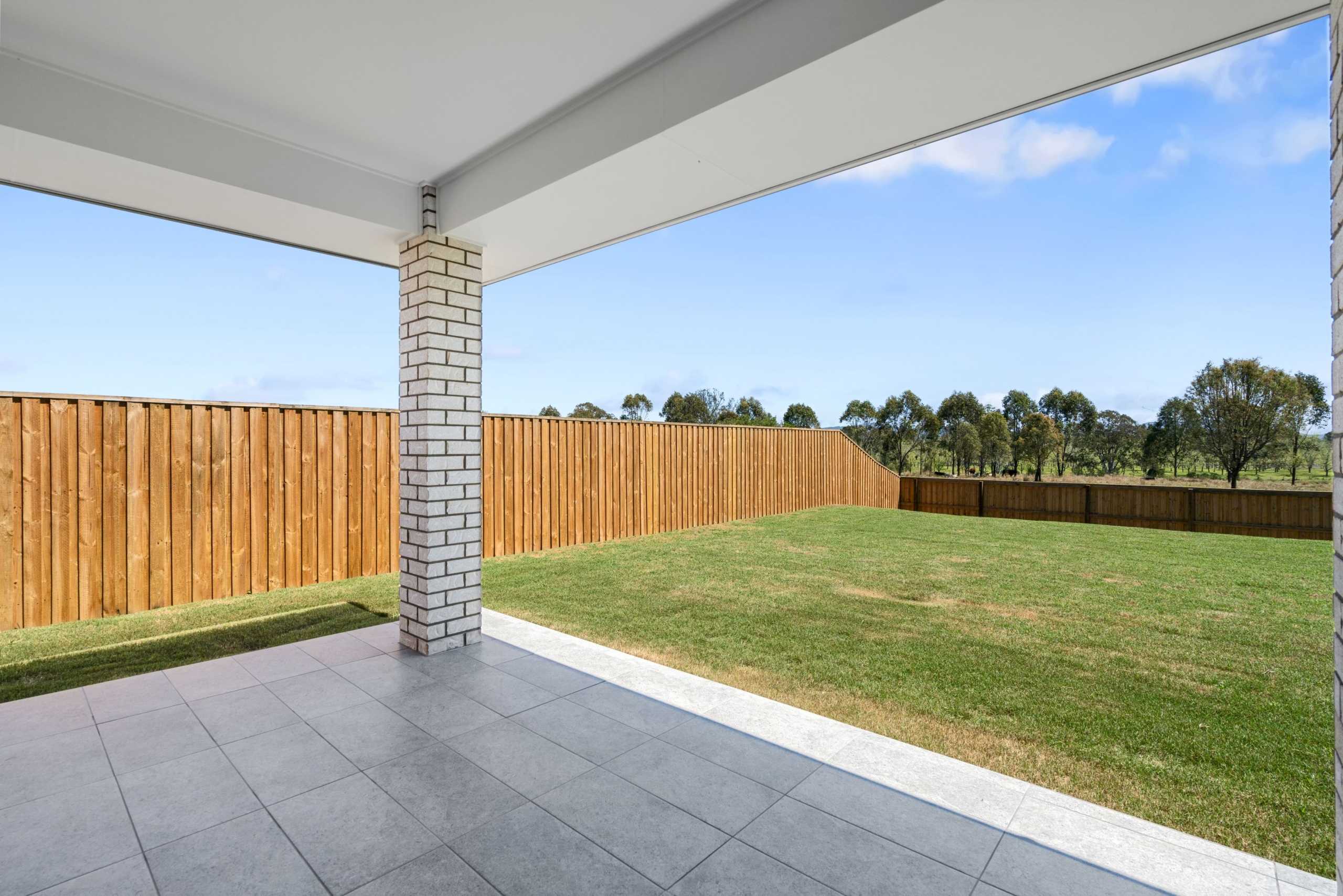 Gleneagle, Beaudesert Qld - Improved Livability House — Home image 13