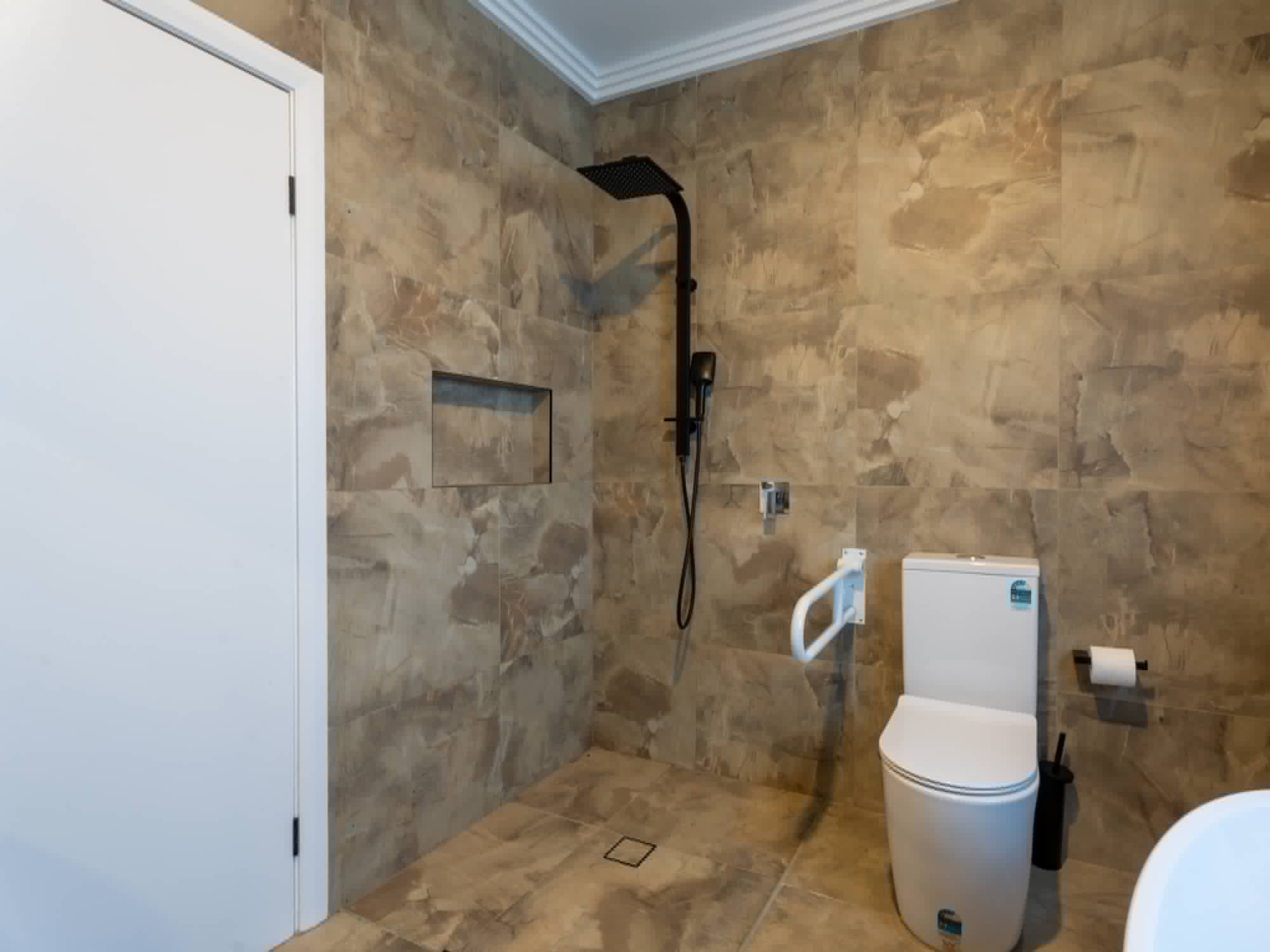 Young male home near Blacktown — Home image 3