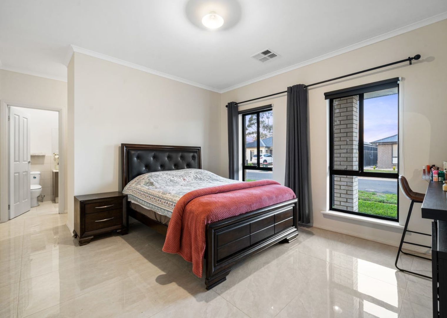 Modern 4-Bedroom SIL Home in Angle Vale – One Vacancy Available Now — Home image 6
