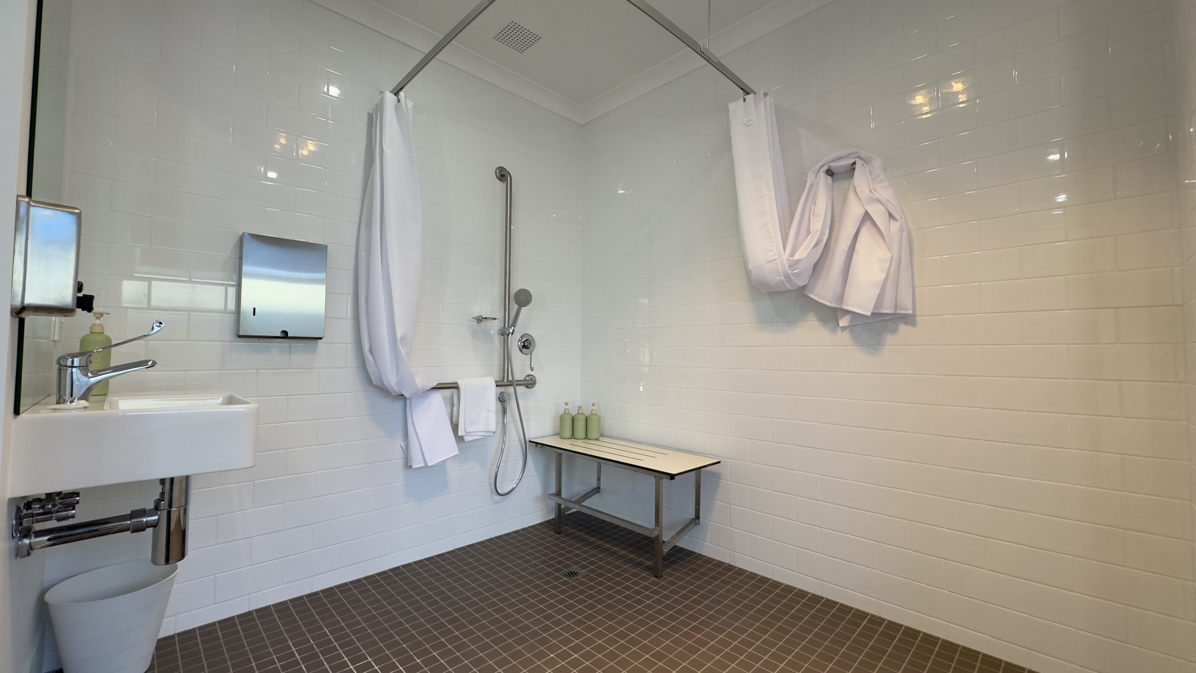 Fully Accessible SIL Home in Mandurah for STA/Respite, MTA, Longterm — Home image 4