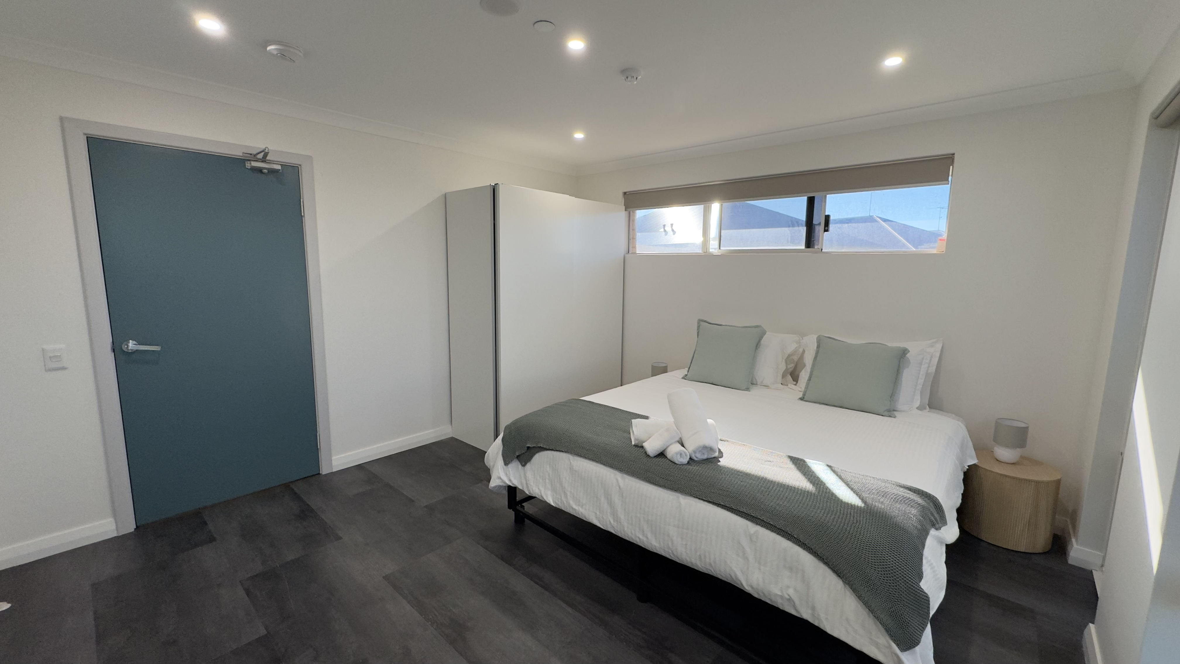 Fully Accessible SIL Home in Mandurah for STA/Respite, MTA, Longterm — Home image 8