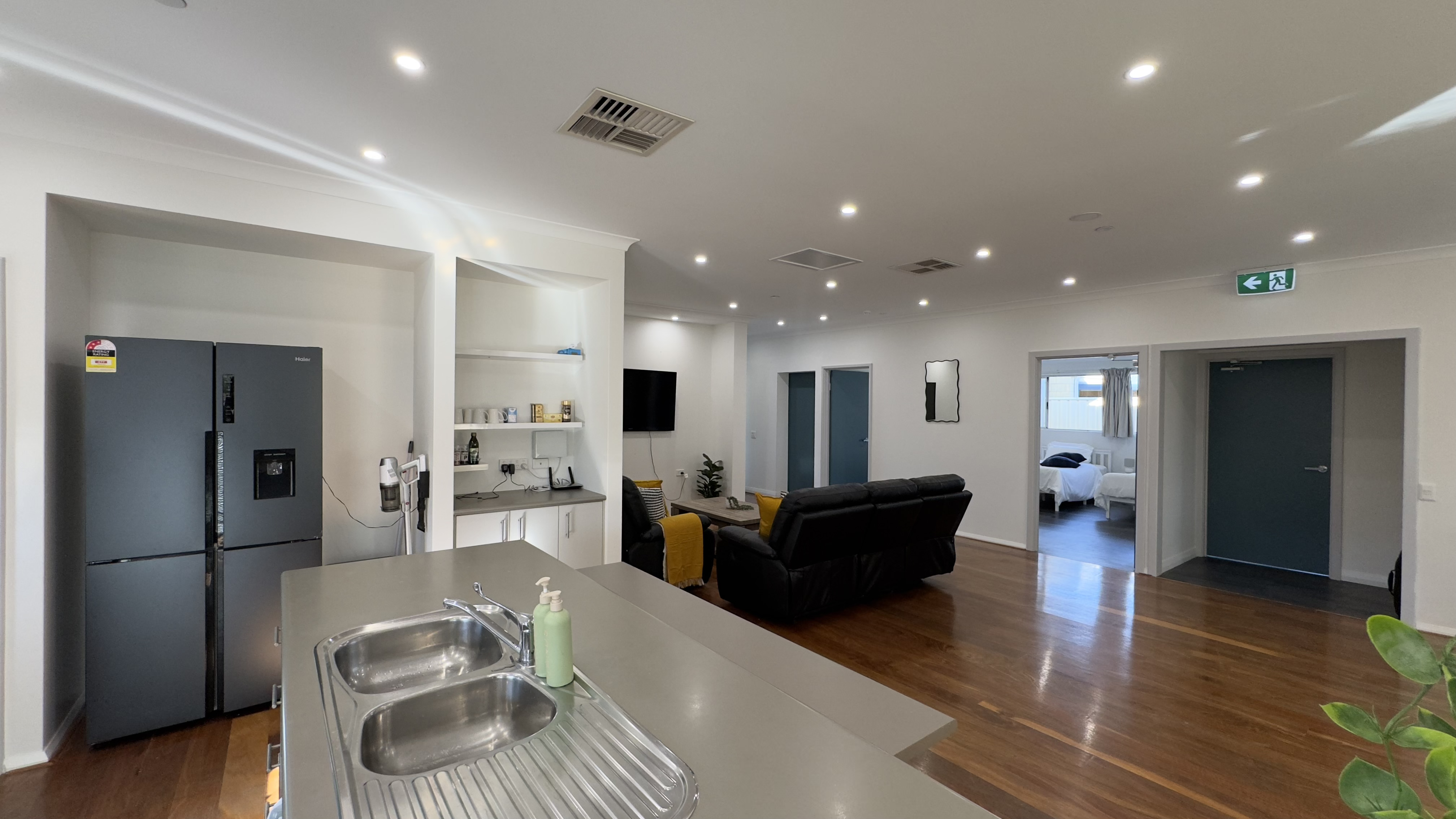 Fully Accessible SIL Home in Mandurah for STA/Respite, MTA, Longterm — Home image 9