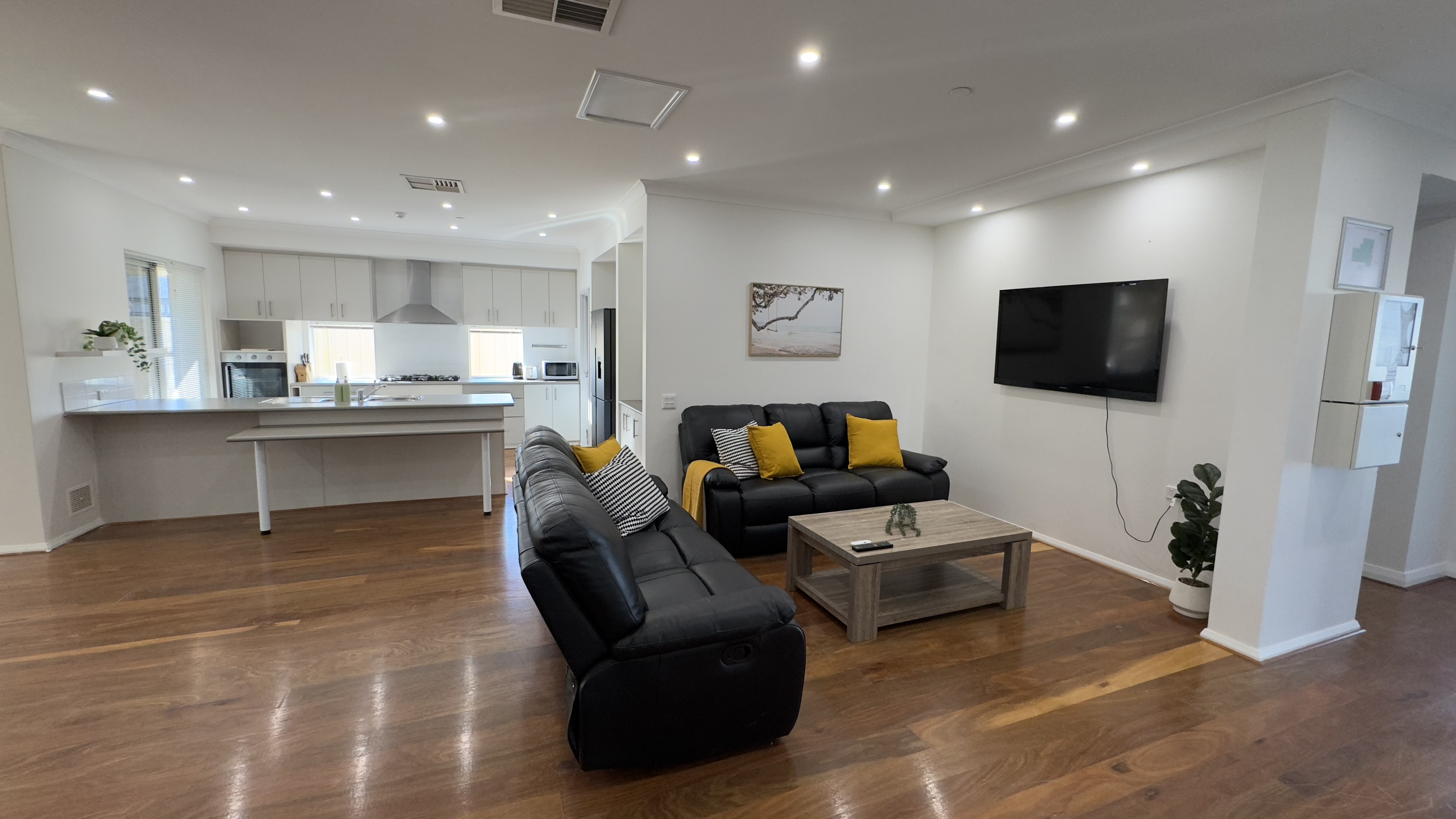 Fully Accessible SIL Home in Mandurah for STA/Respite, MTA, Longterm — Home image 14