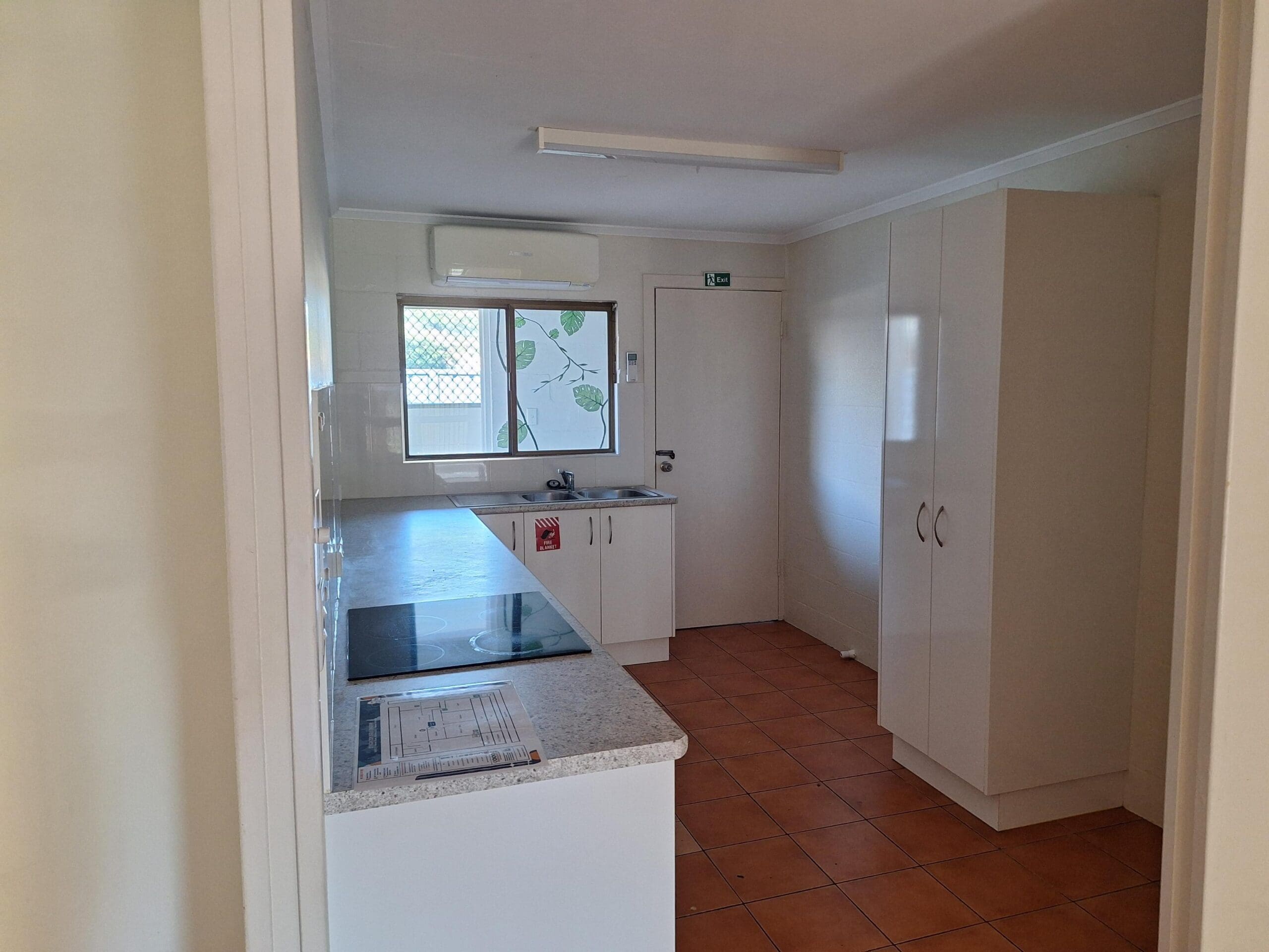 Private SIL unit living in a prime Millbank location — Home image 3