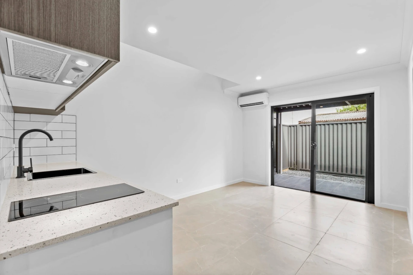 Brand new, self contained studios with private courtyard! — Home image 7