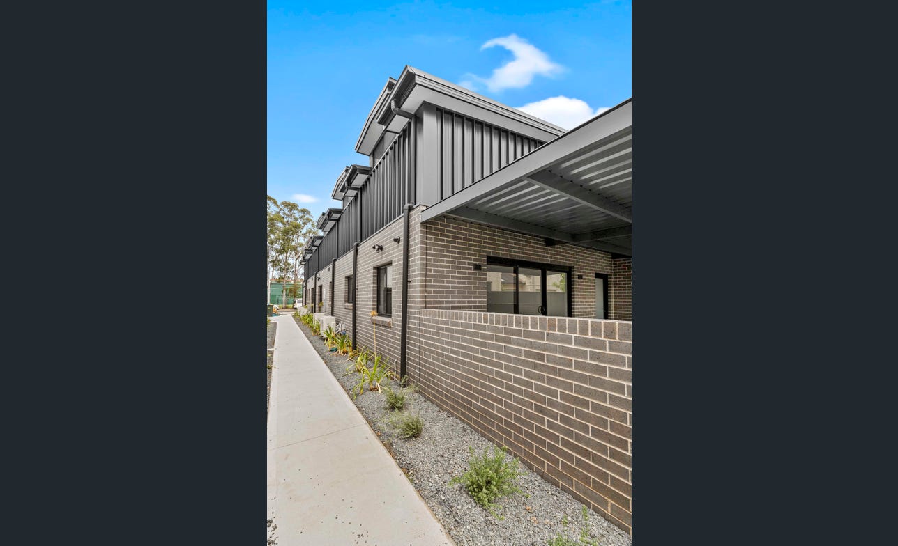 Brand new, self contained studios with private courtyard! — Home image 15
