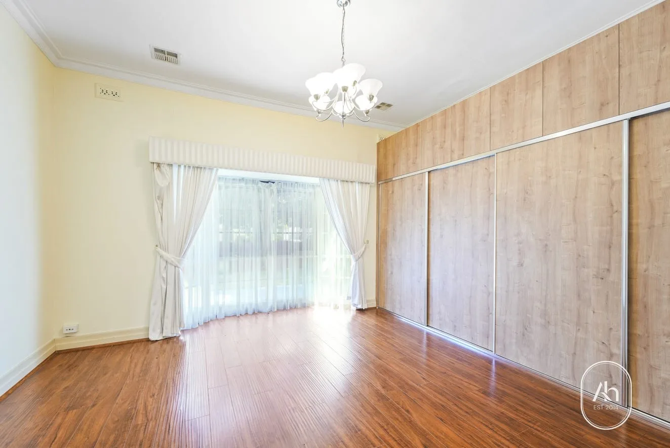 Luxurious Accessible SIL Home in Glen Huntly — Home image 5