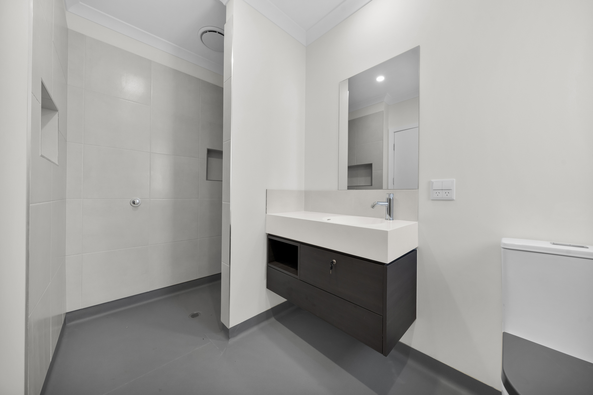 Robust Single Occupancy SDA Townhouse in Pakenham, Accessible, Private & Modern — Home image 4