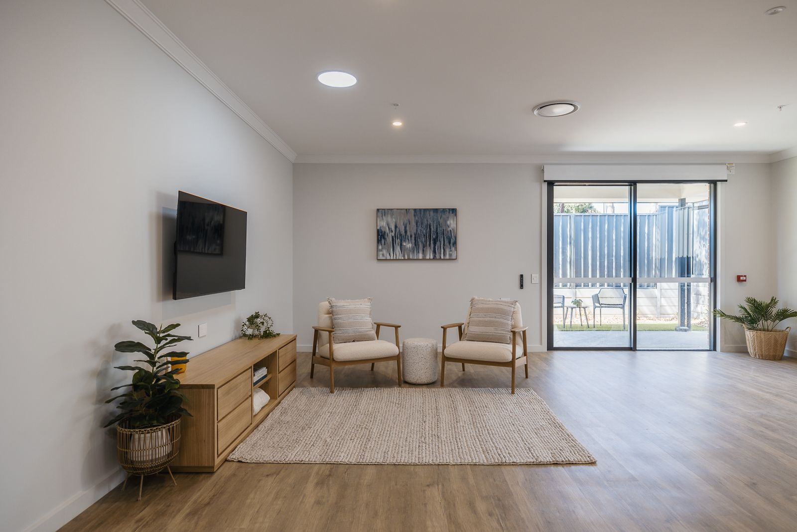 Lifestyle Opportunity Awaits in this 3-Bedroom Victor Harbor Home Disability Accommodation — Home image 4