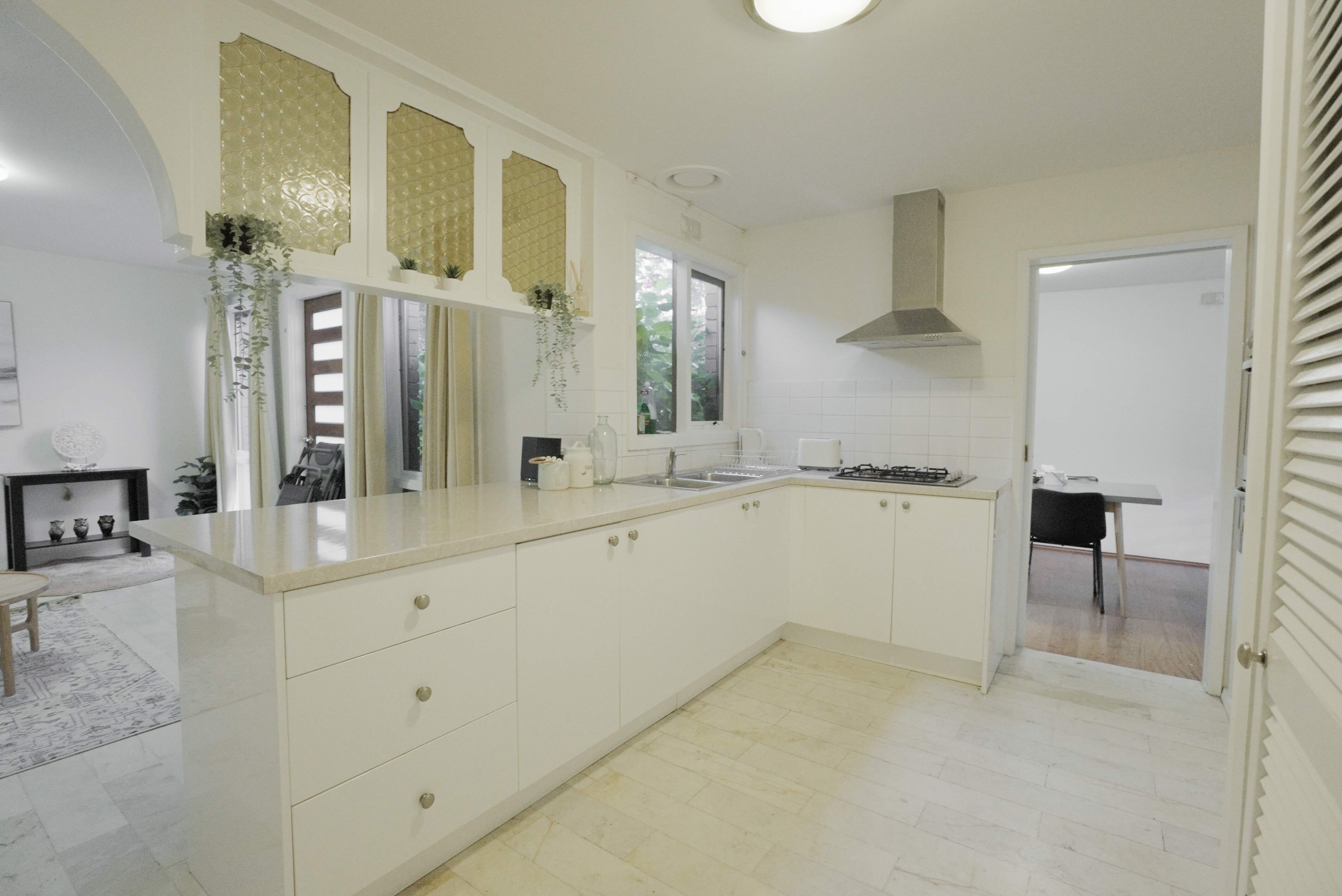 MTA/ SIL - BRIGHTON - 700 meters from Beach - 1 Vacancy Available (1:3 SIL) — Home image 3