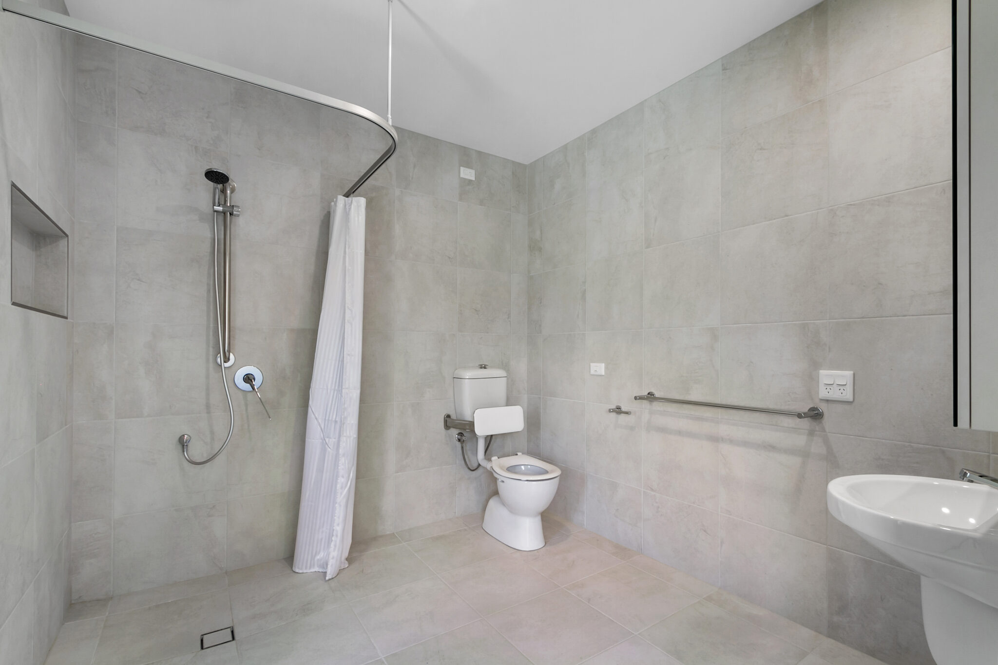 A Modern SDA Home Designed for Independence - Yarram — Home image 3