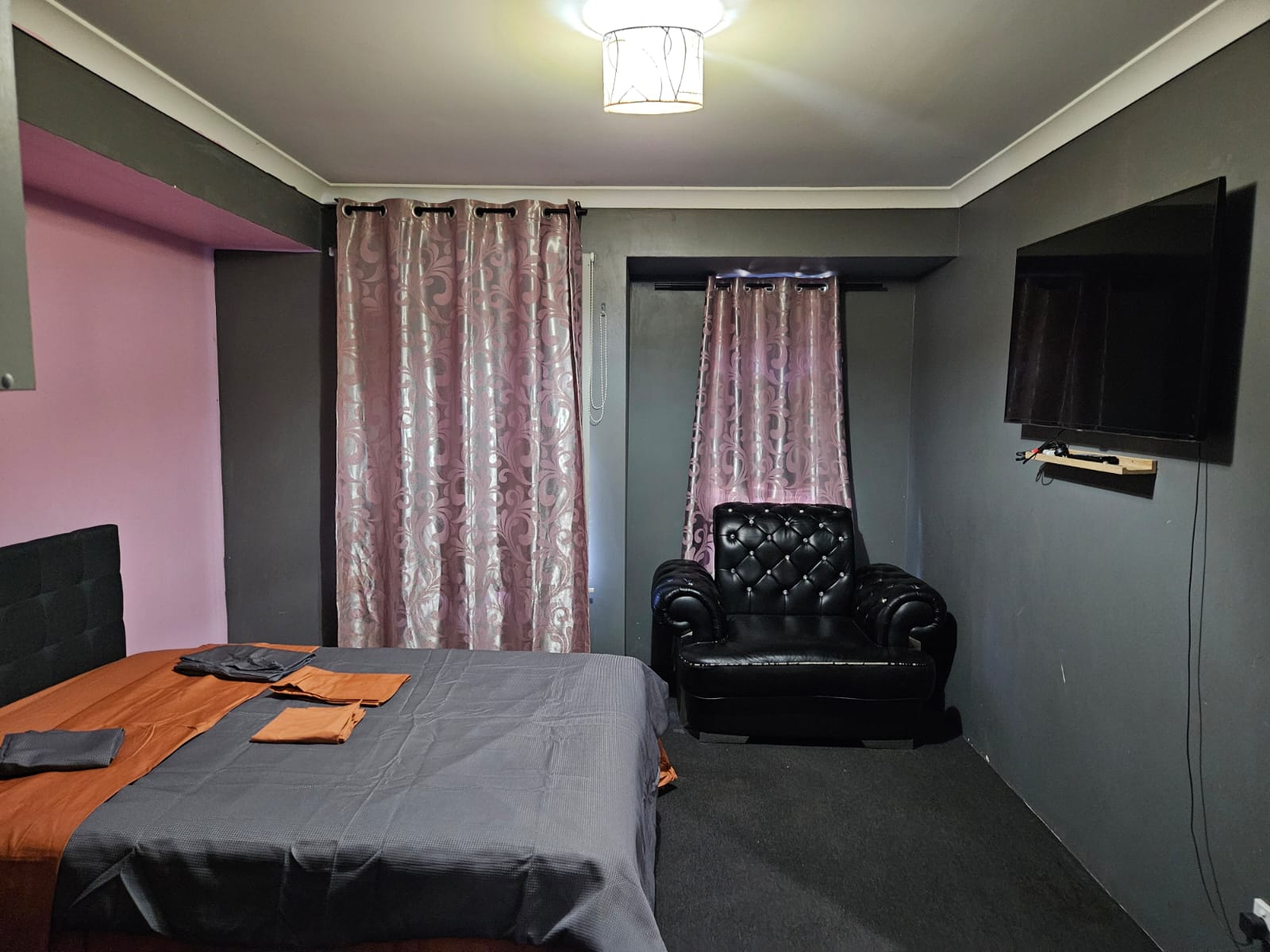 Brabham Accomodation for SIL,STA,MTA,ILO — Home image 11