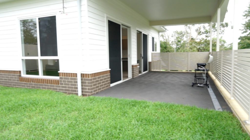MODERN HPS HOME LOCATED IN MORRISET — Home image 5
