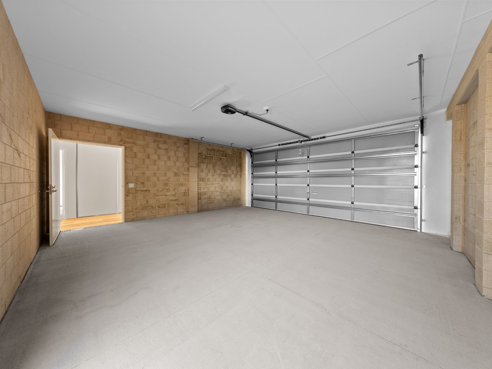 Behzad Golpa — Home image 31