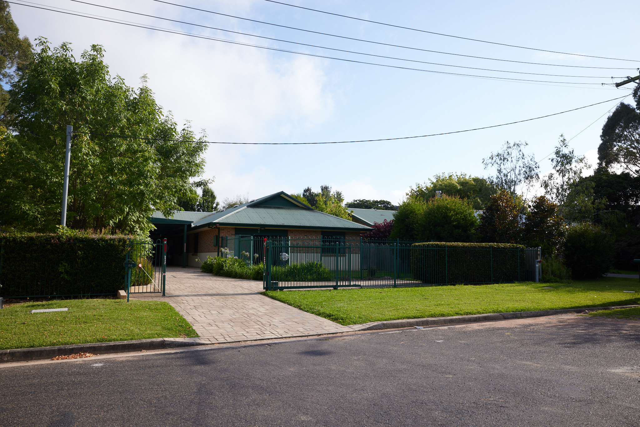 A Light-Filled Home in a Charming, Connected Country Town — Home image 2