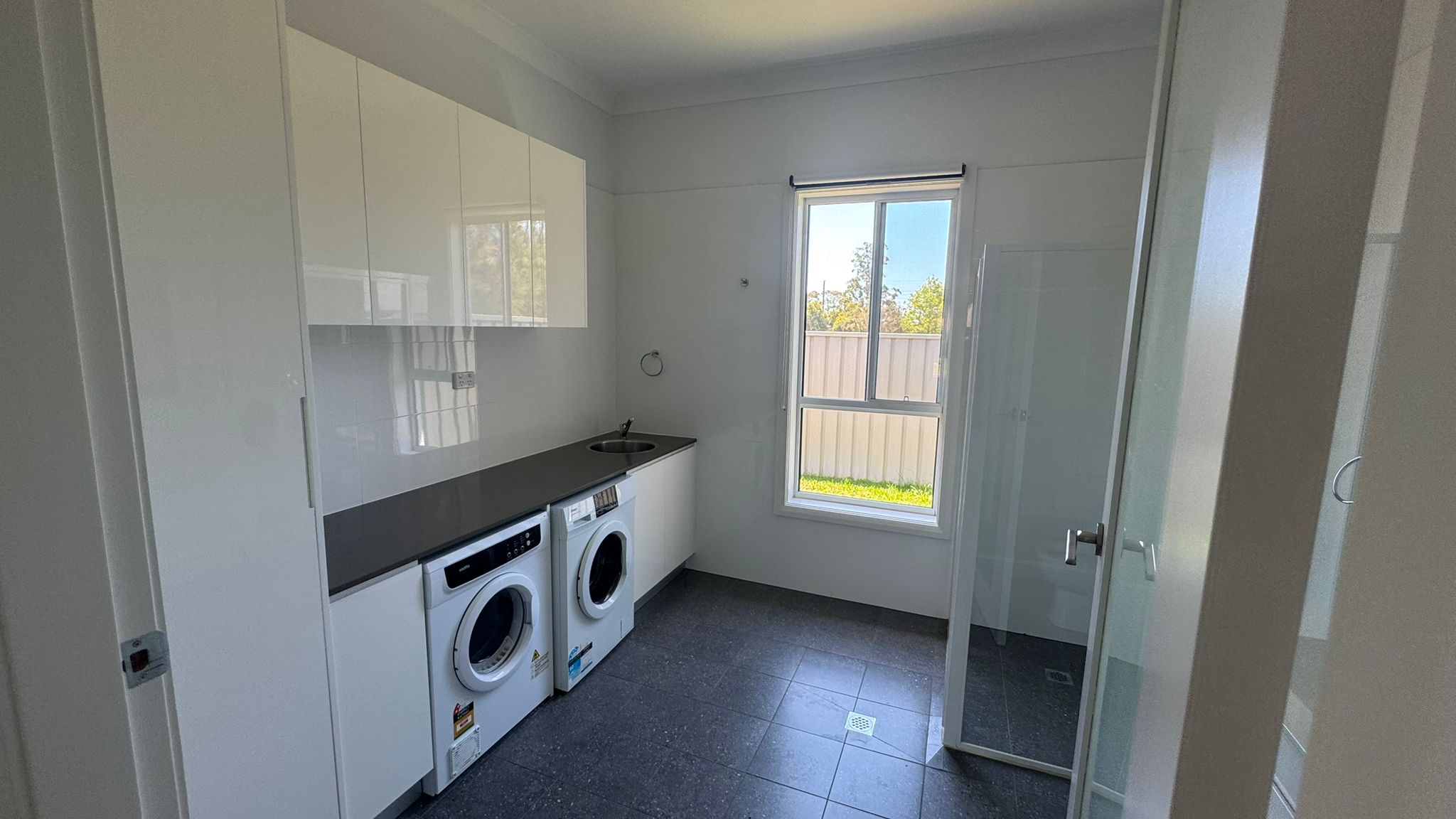 2 Bedroom ROBUST SDA in the heart of Windsor — Home image 13