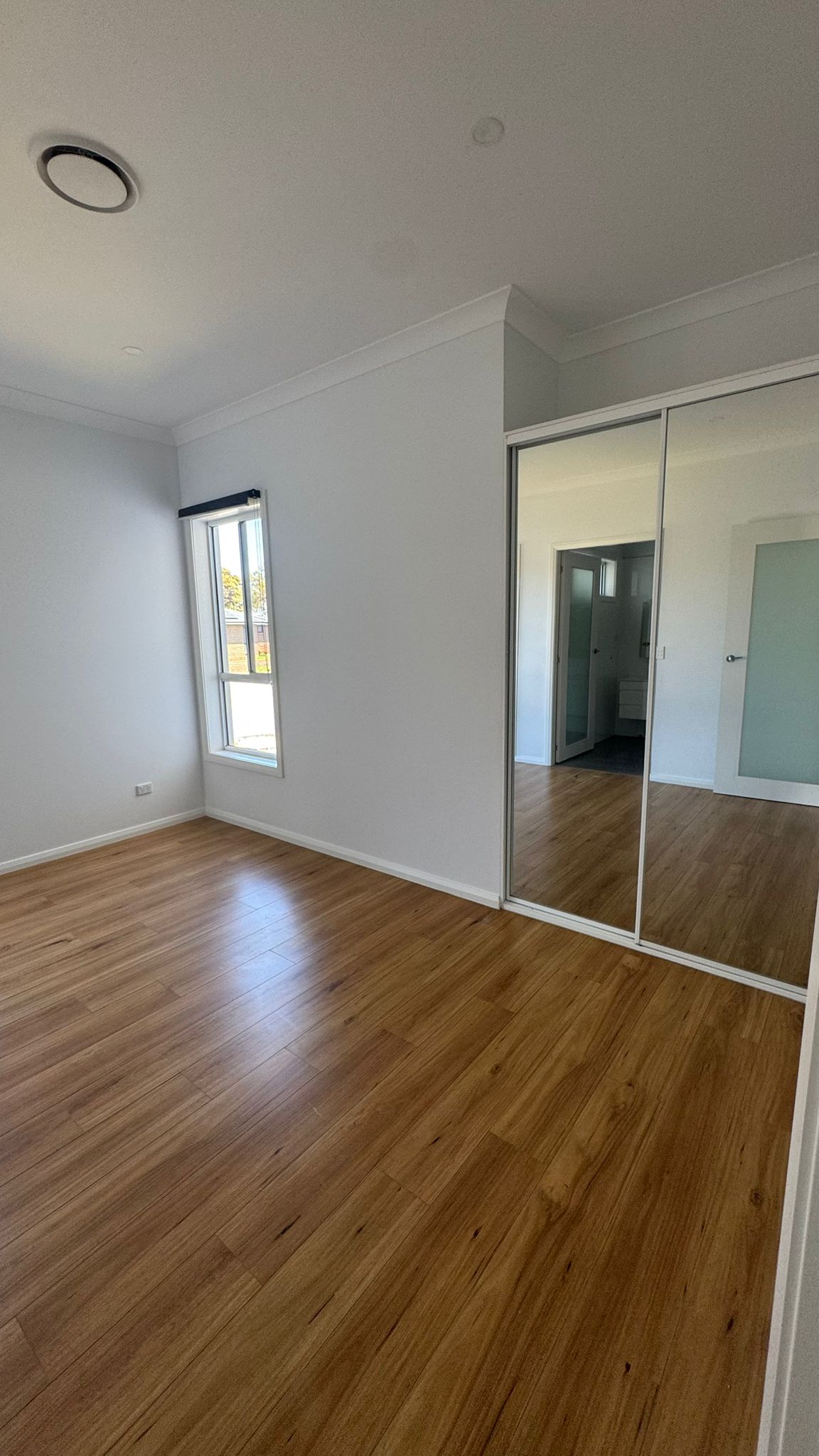 2 Bedroom ROBUST SDA in the heart of Windsor — Home image 19