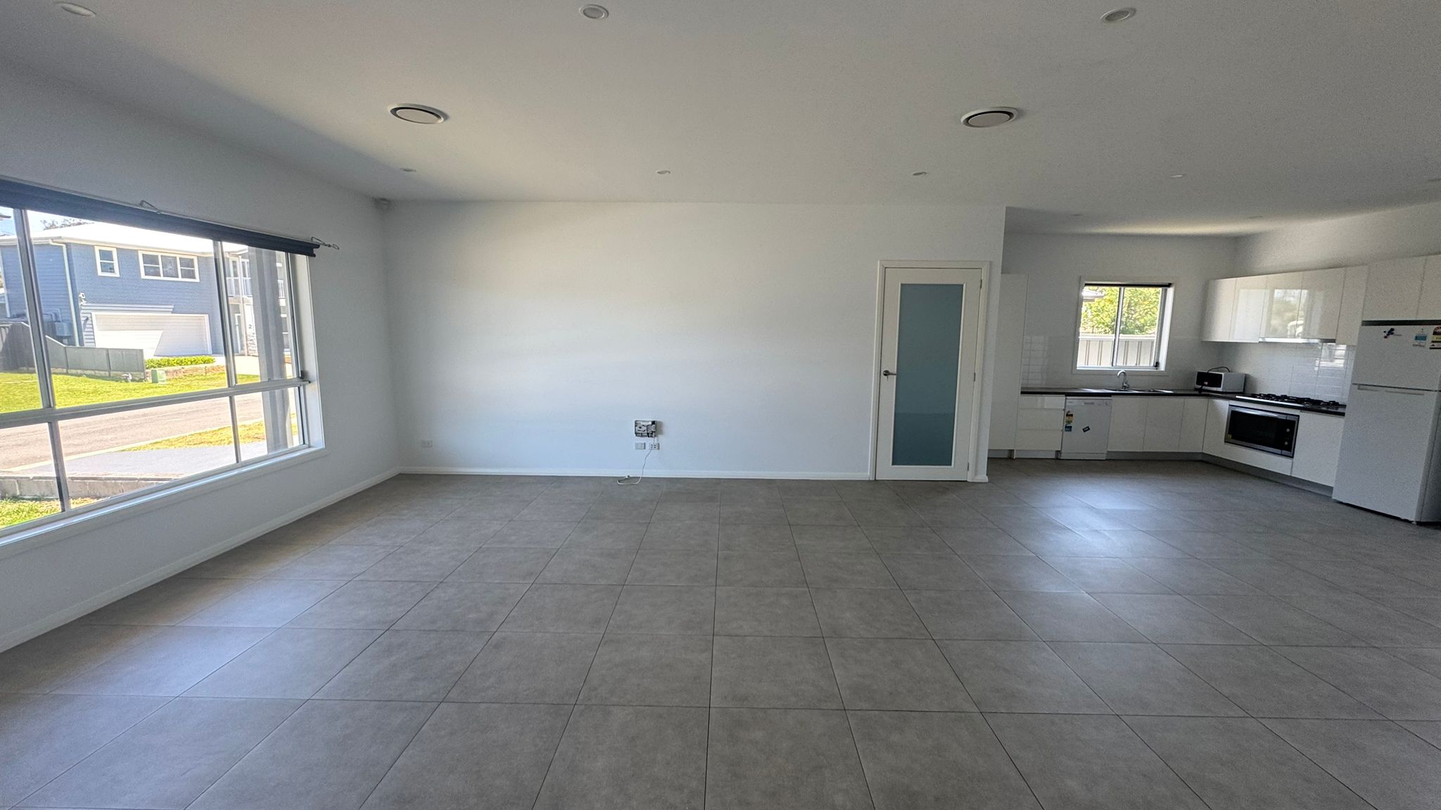 2 Bedroom ROBUST SDA in the heart of Windsor — Home image 5
