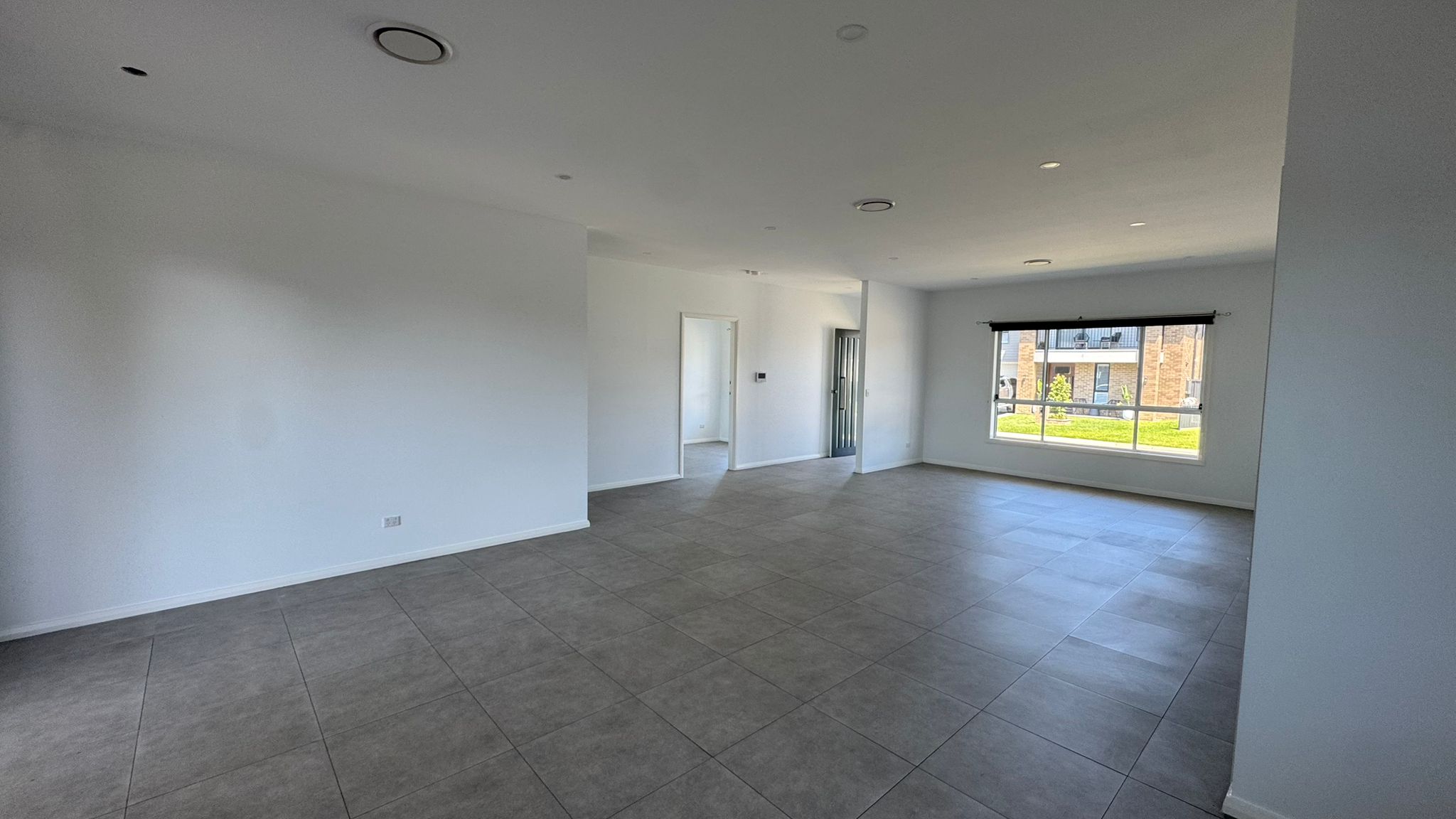 2 Bedroom ROBUST SDA in the heart of Windsor — Home image 8