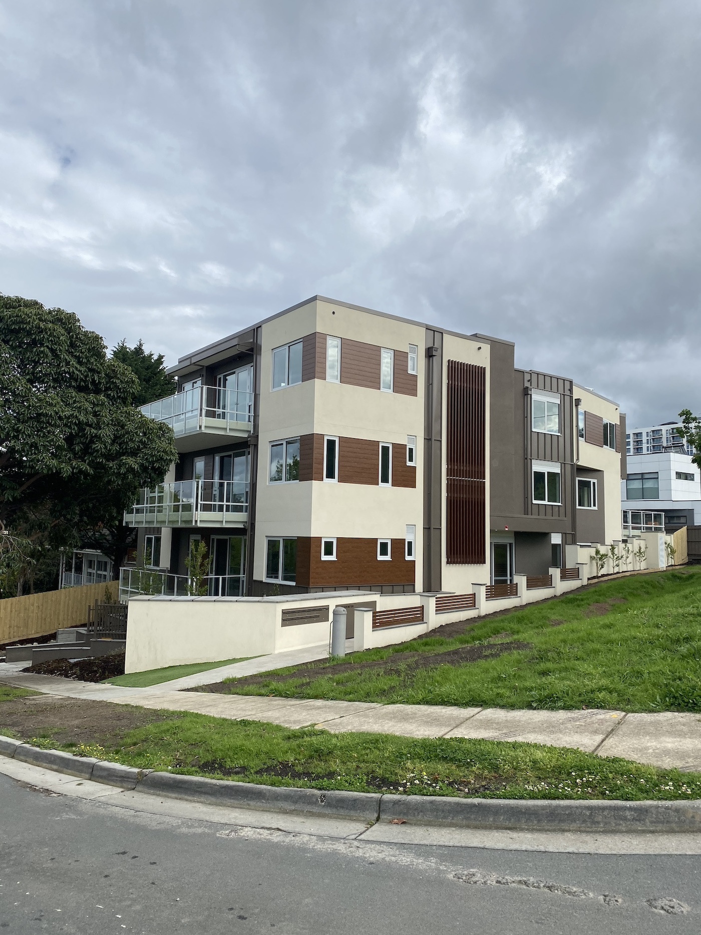 Single Resident Two Bedroom Apartment - SDA HPS / FA / IL & MTA available — Home image 11