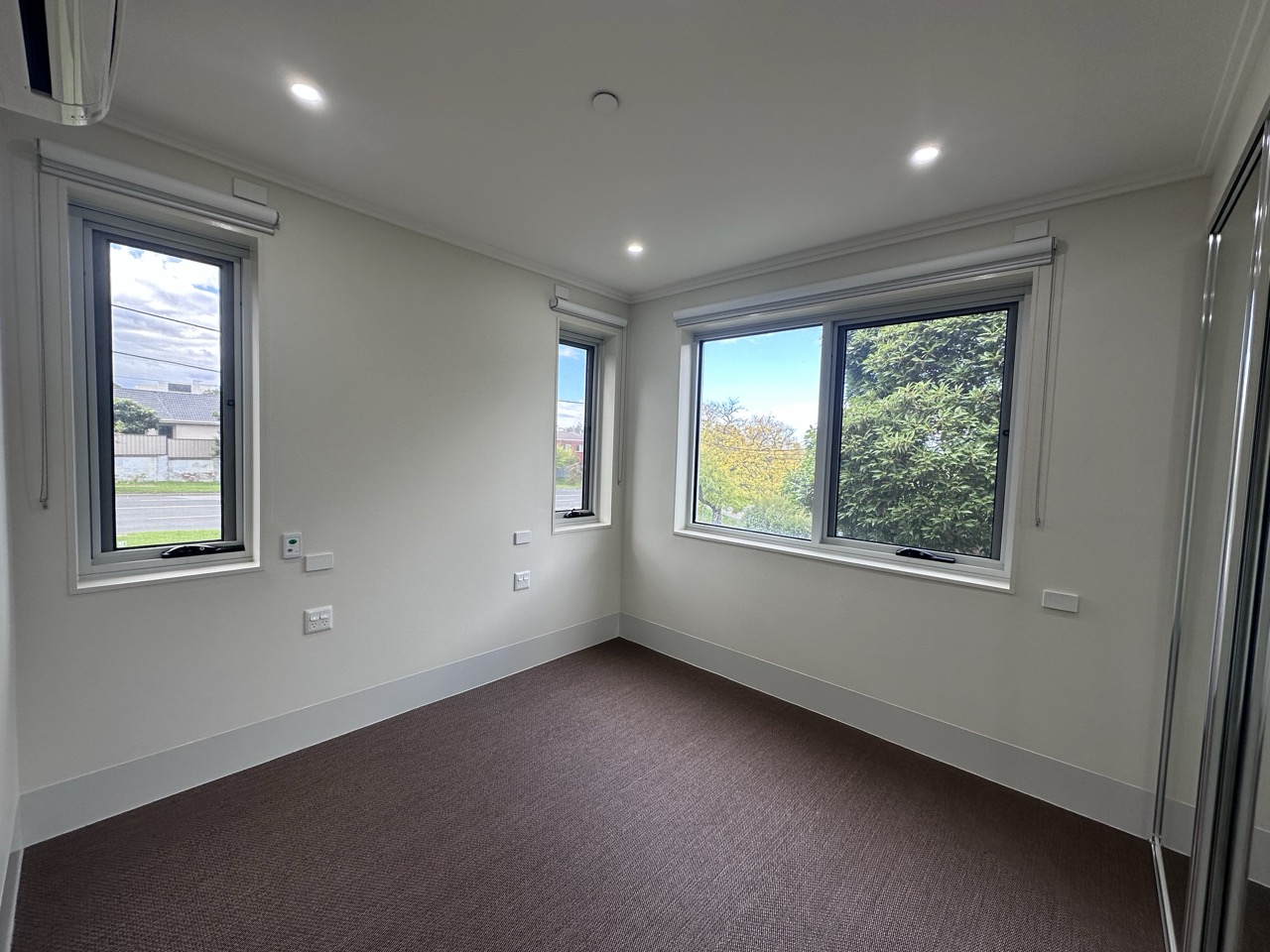 Single Resident Two Bedroom Apartment - SDA HPS / FA / IL & MTA available — Home image 3