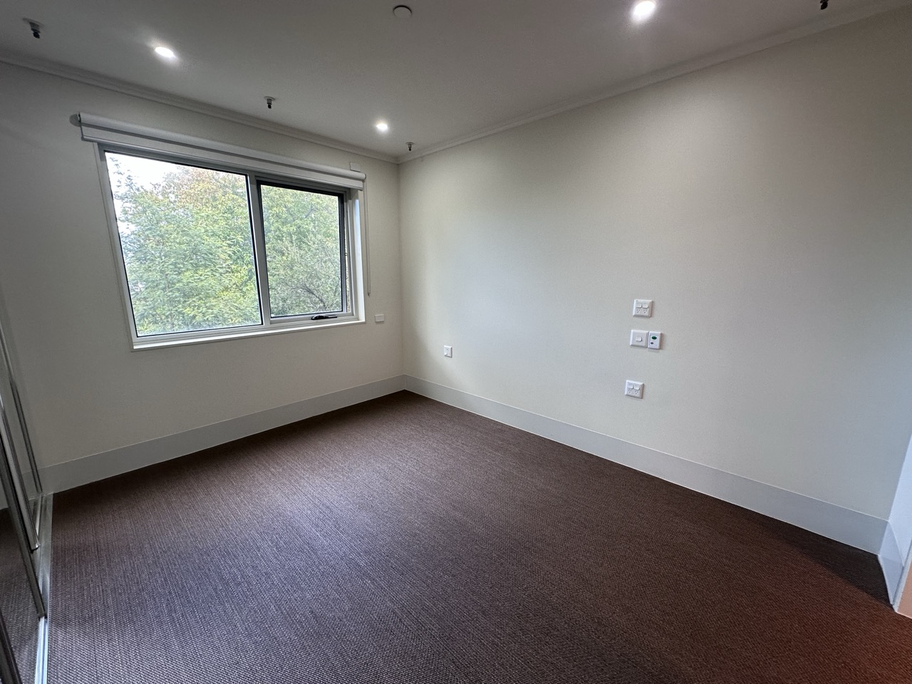 Single Resident Two Bedroom Apartment - SDA HPS / FA / IL & MTA available — Home image 7