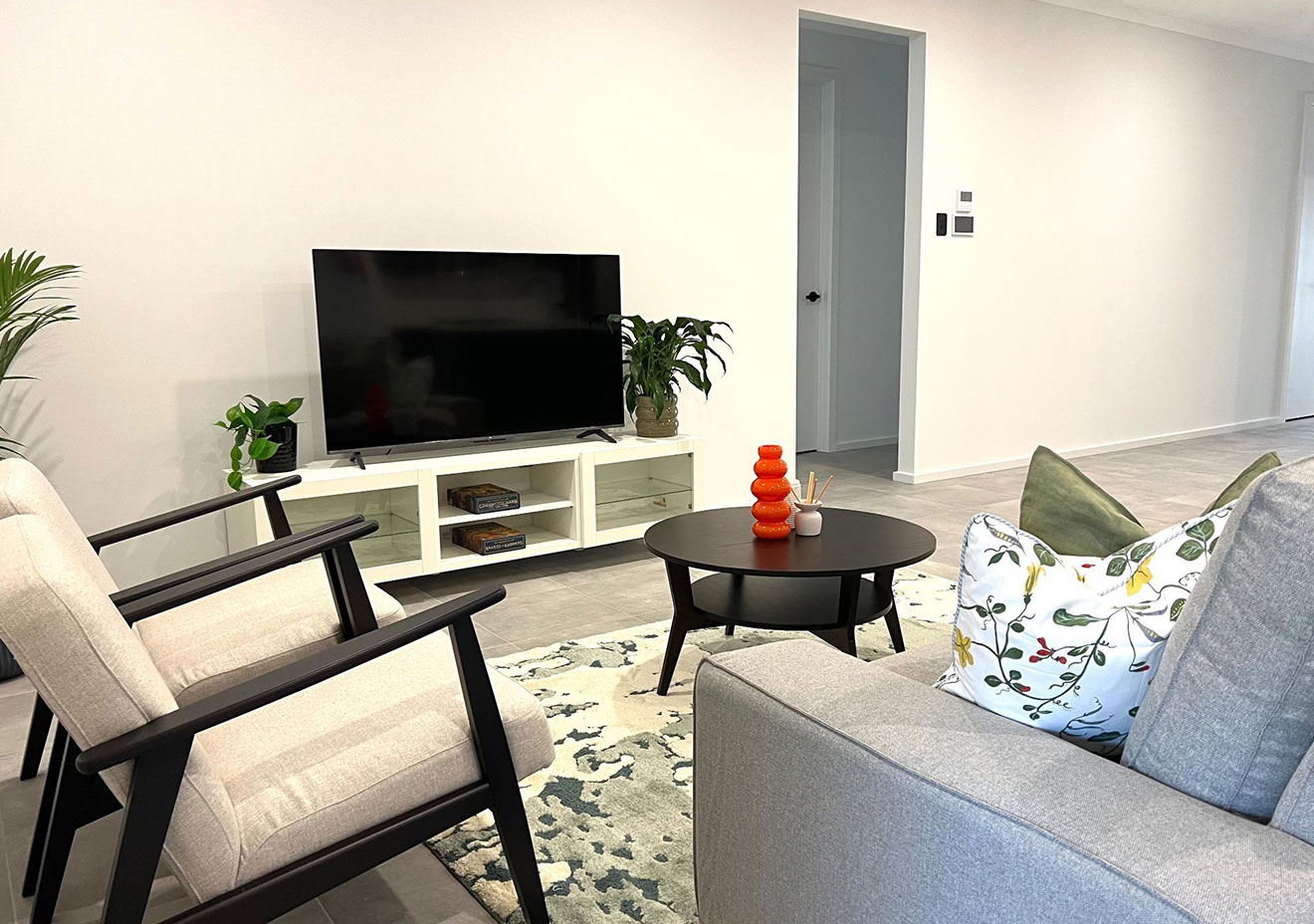 Modern, Stylish, light-filled Danny Met Sally SIL Home Mount Barker, Adelaide — Home image 6