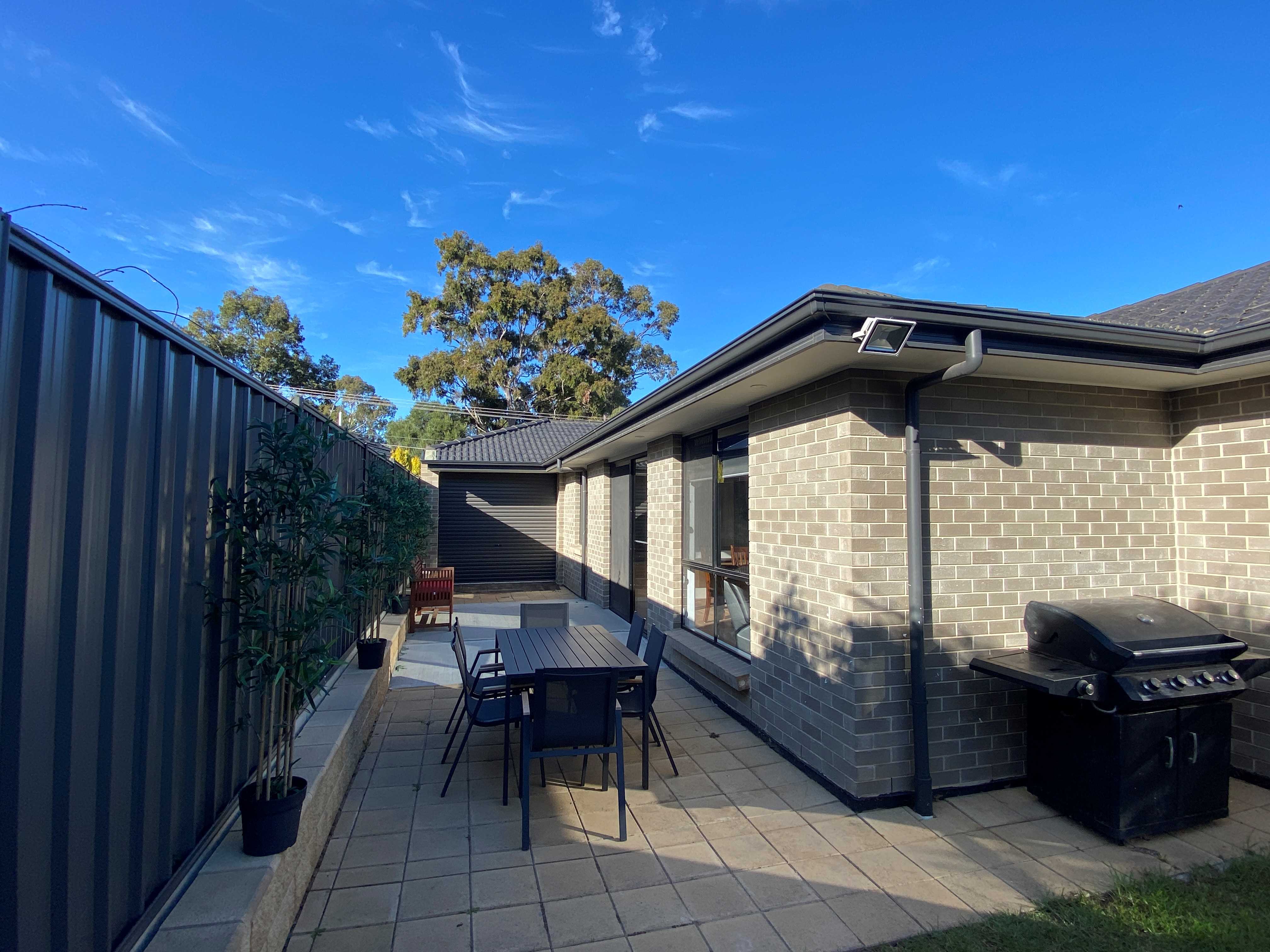 Modern Home in Dover Gardens — Home image 11