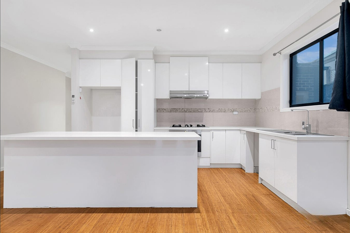 Spacious and Fully Furnished SIL Home in Epping — Home image 3